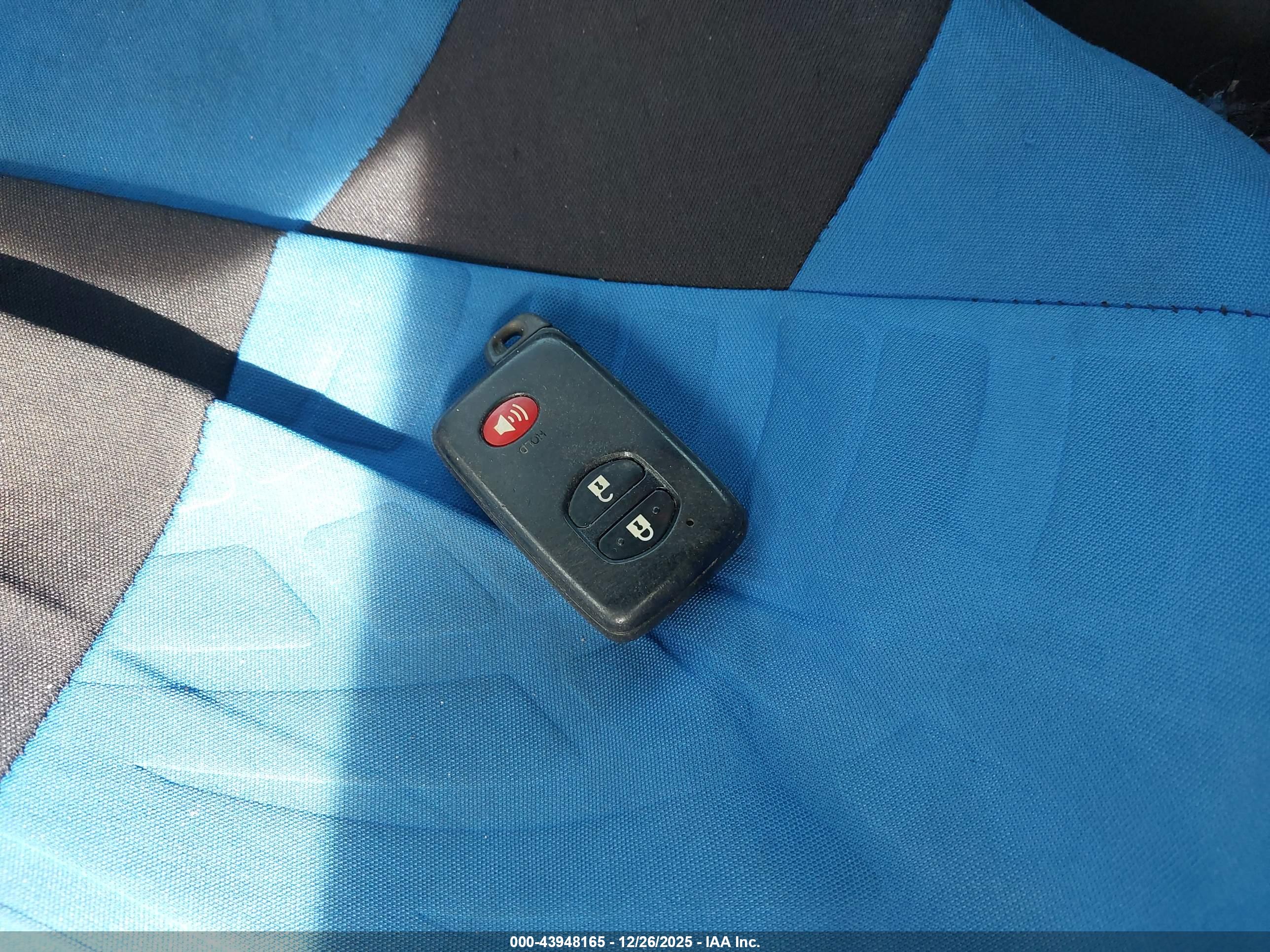 TOYOTA PRIUS image 11
