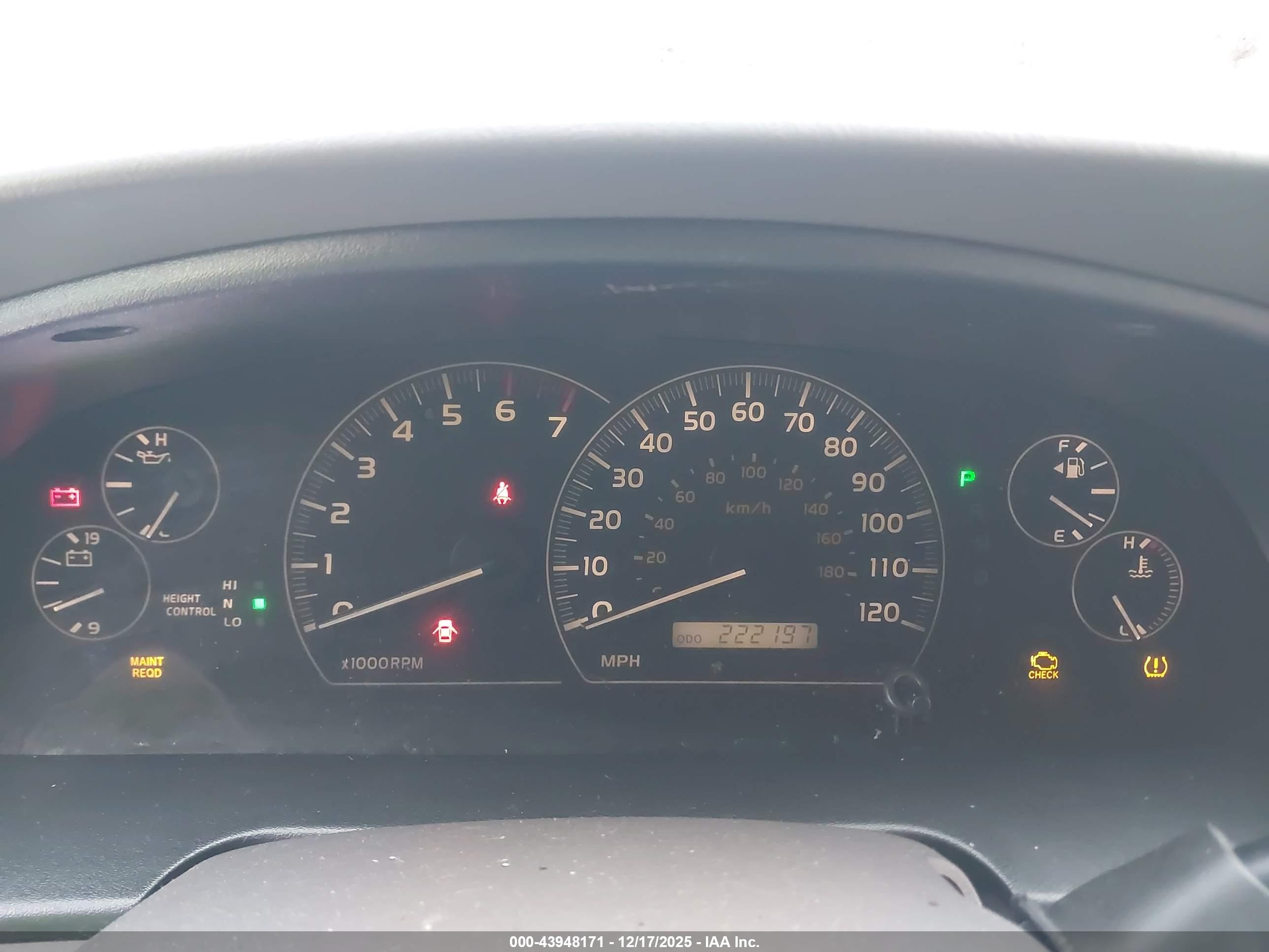 TOYOTA SEQUOIA image 7