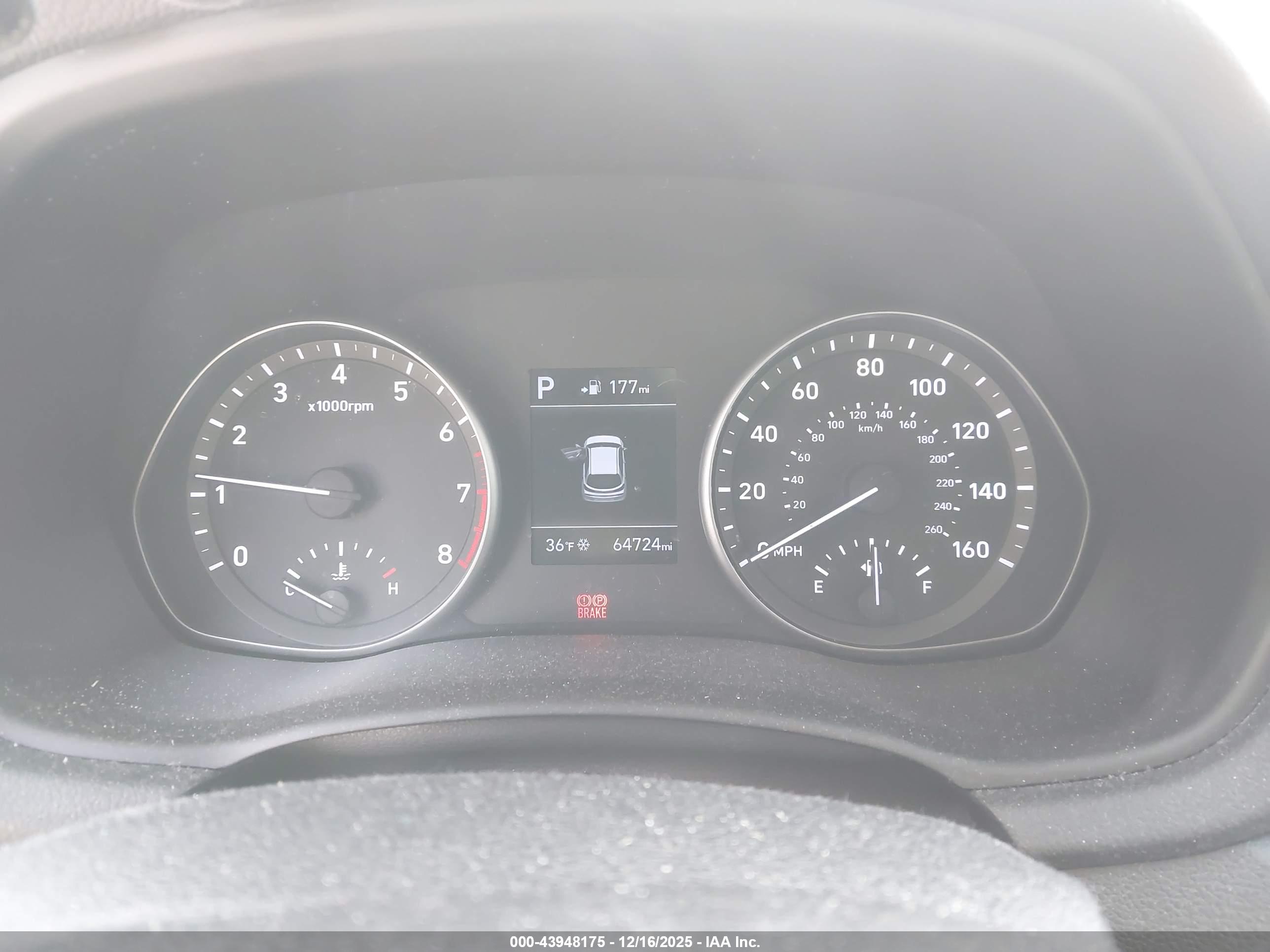 HYUNDAI ELANTRA image 7