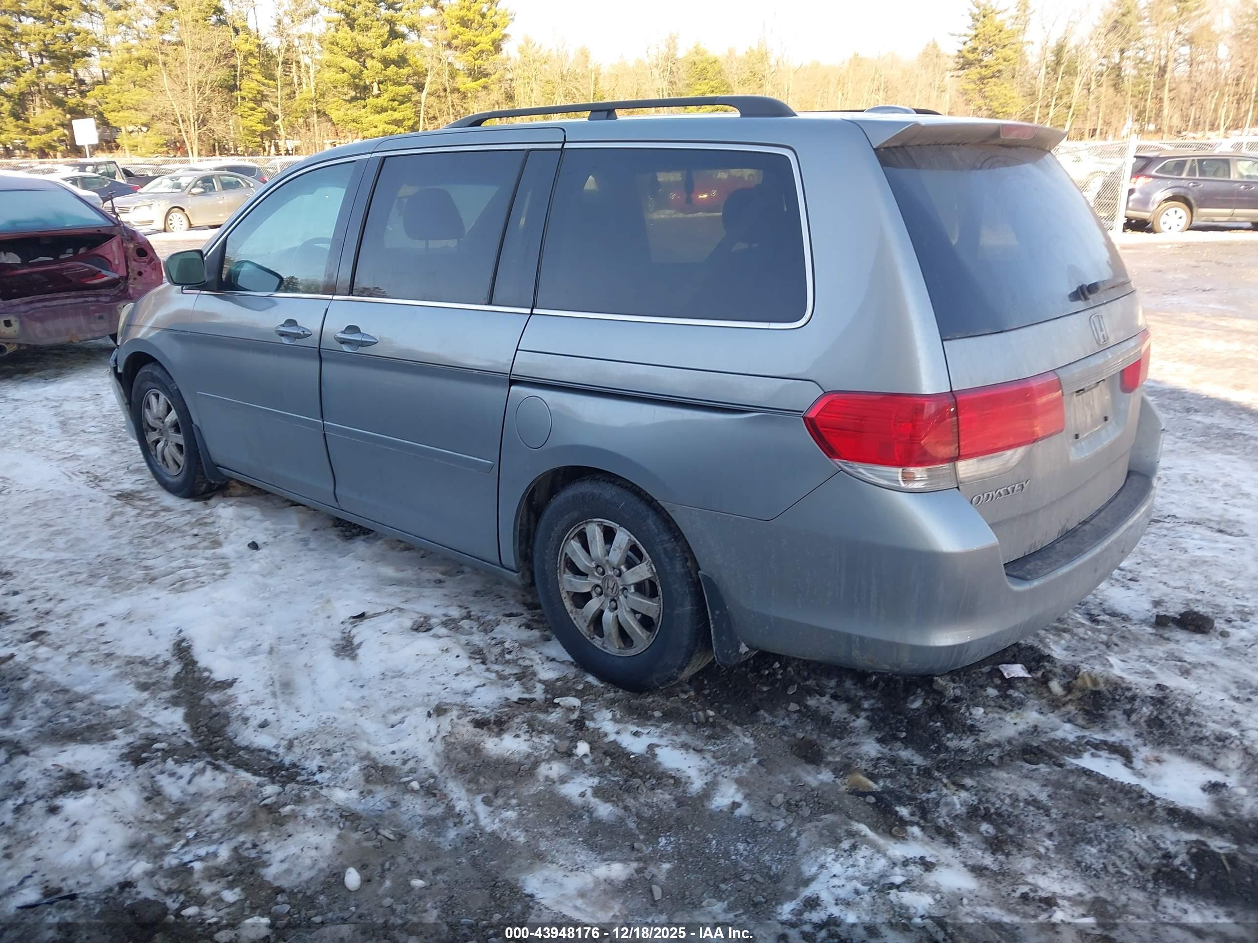 HONDA ODYSSEY image 3