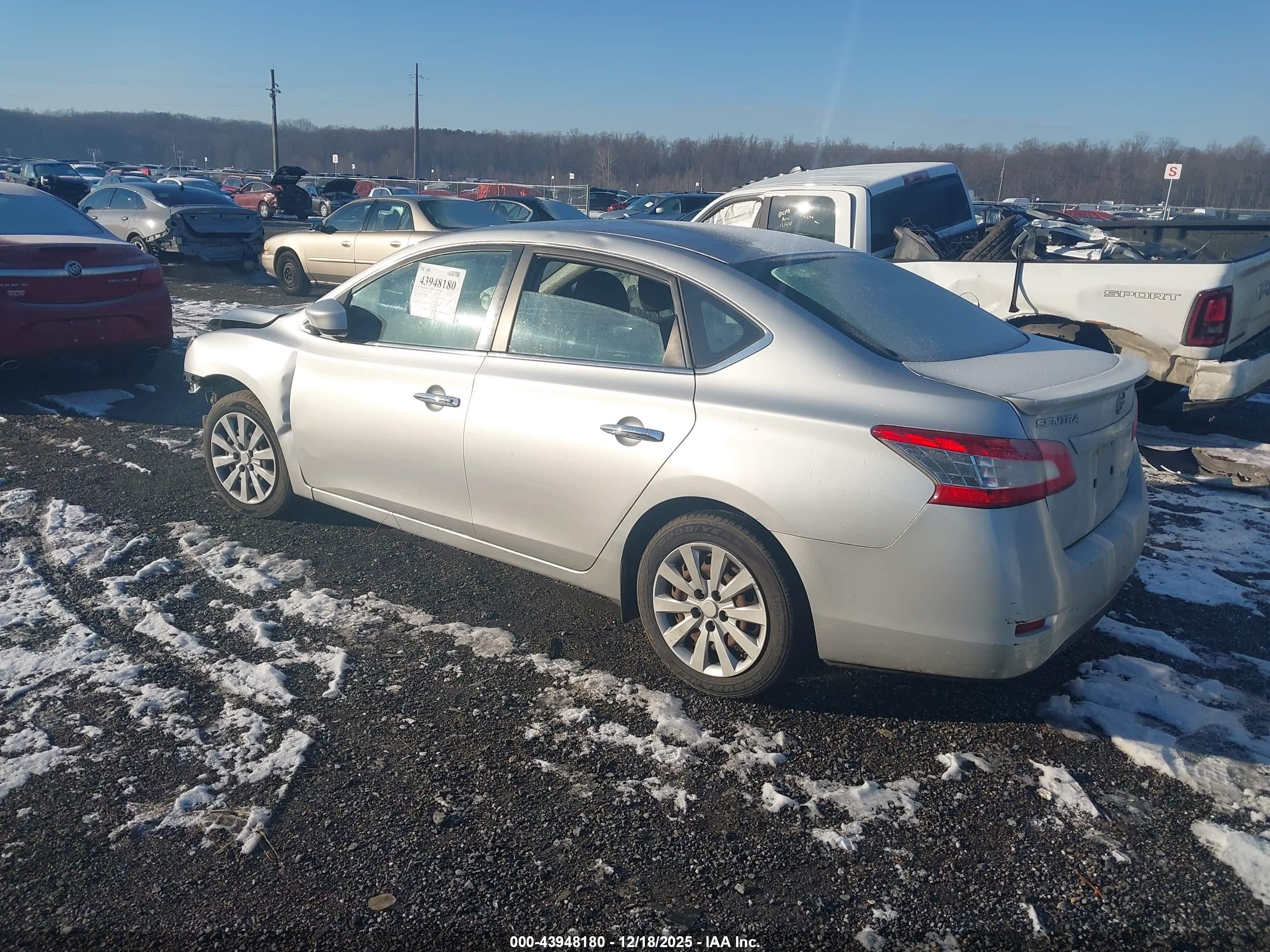 NISSAN SENTRA image 3