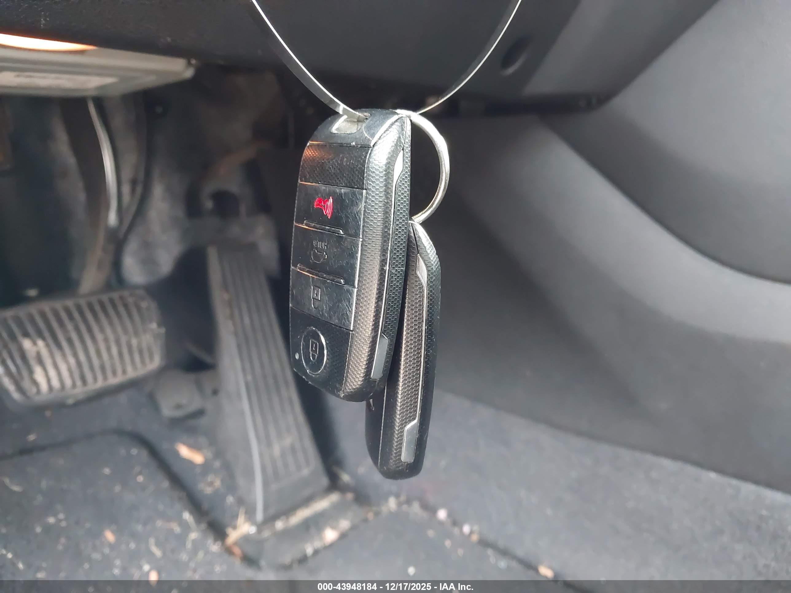 KIA SORENTO image 11