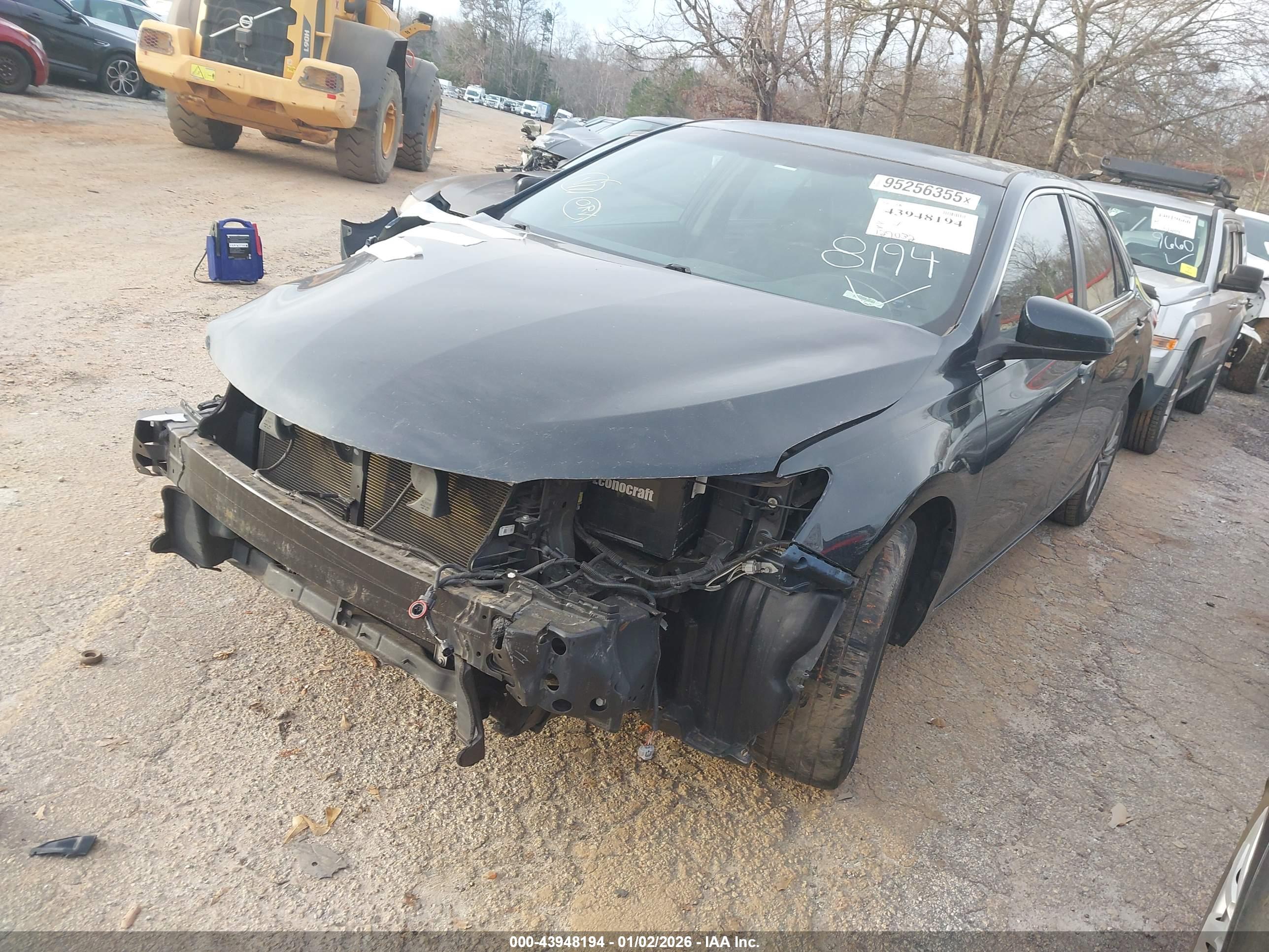 TOYOTA CAMRY image 2