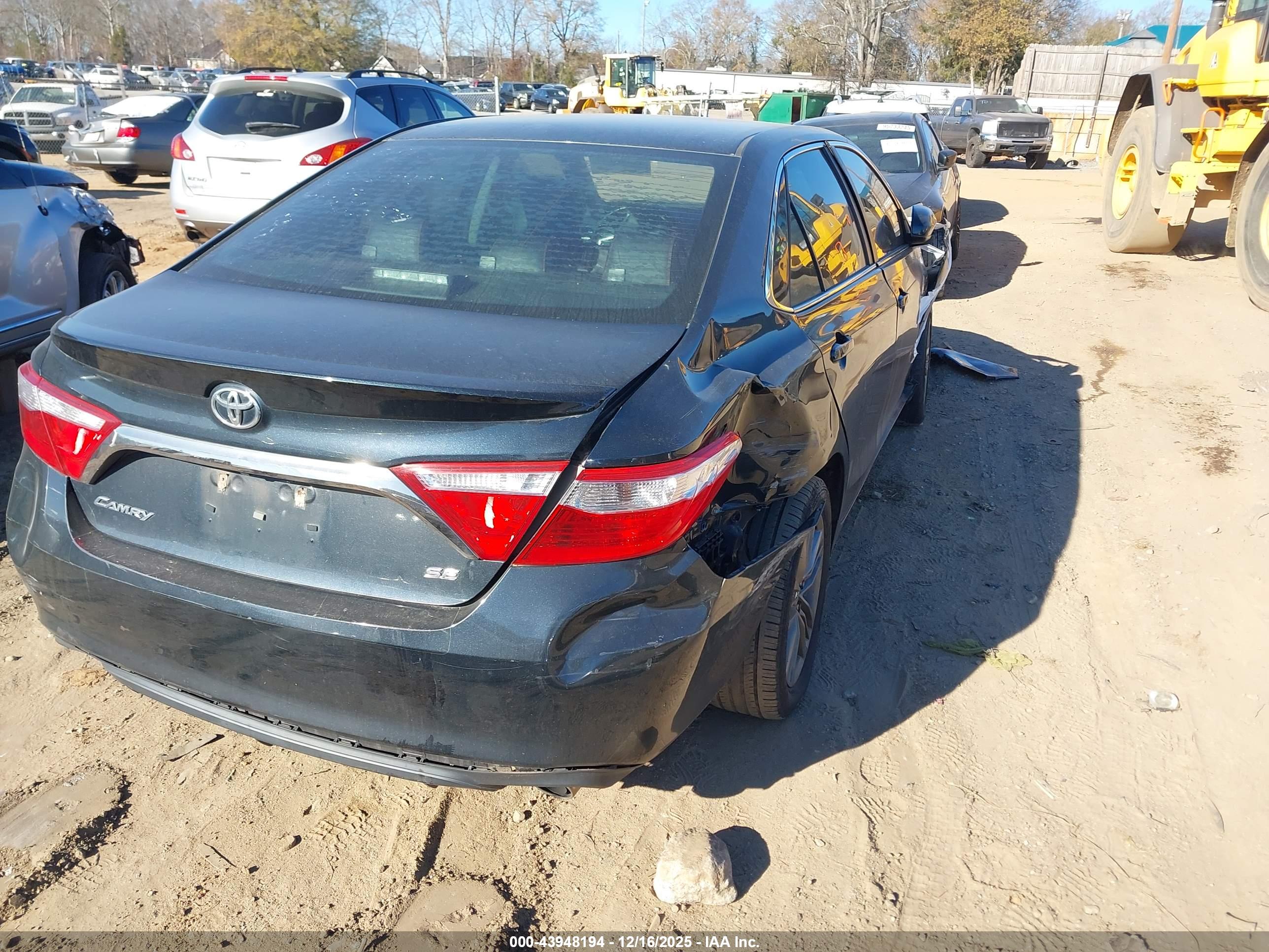 TOYOTA CAMRY image 4