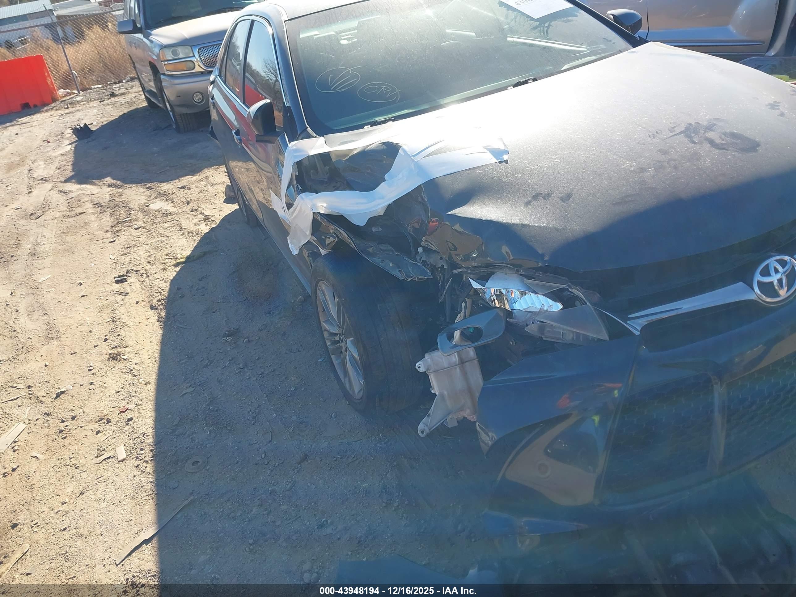 TOYOTA CAMRY image 6