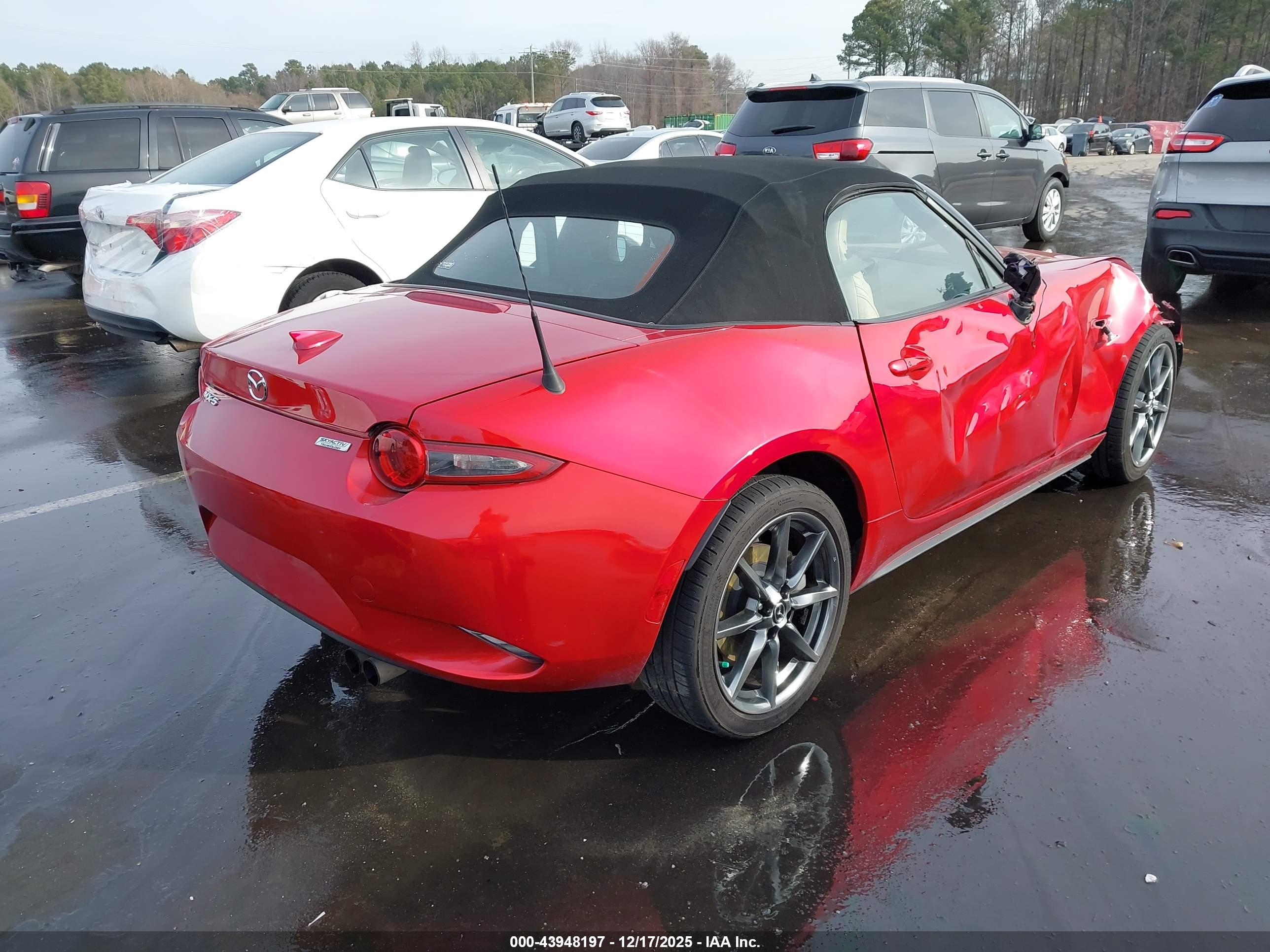 MAZDA MX-5 image 4