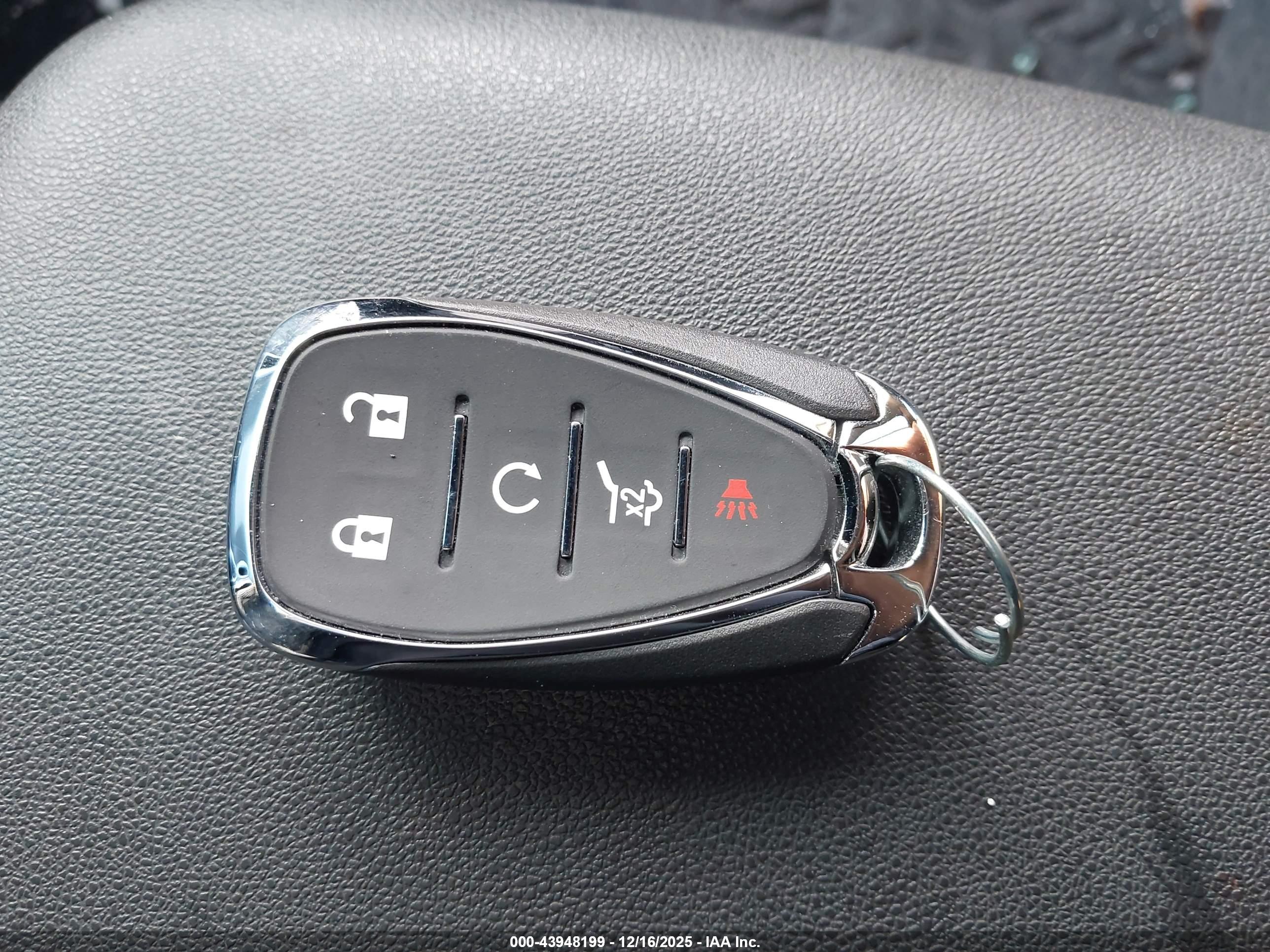 CHEVROLET EQUINOX image 11