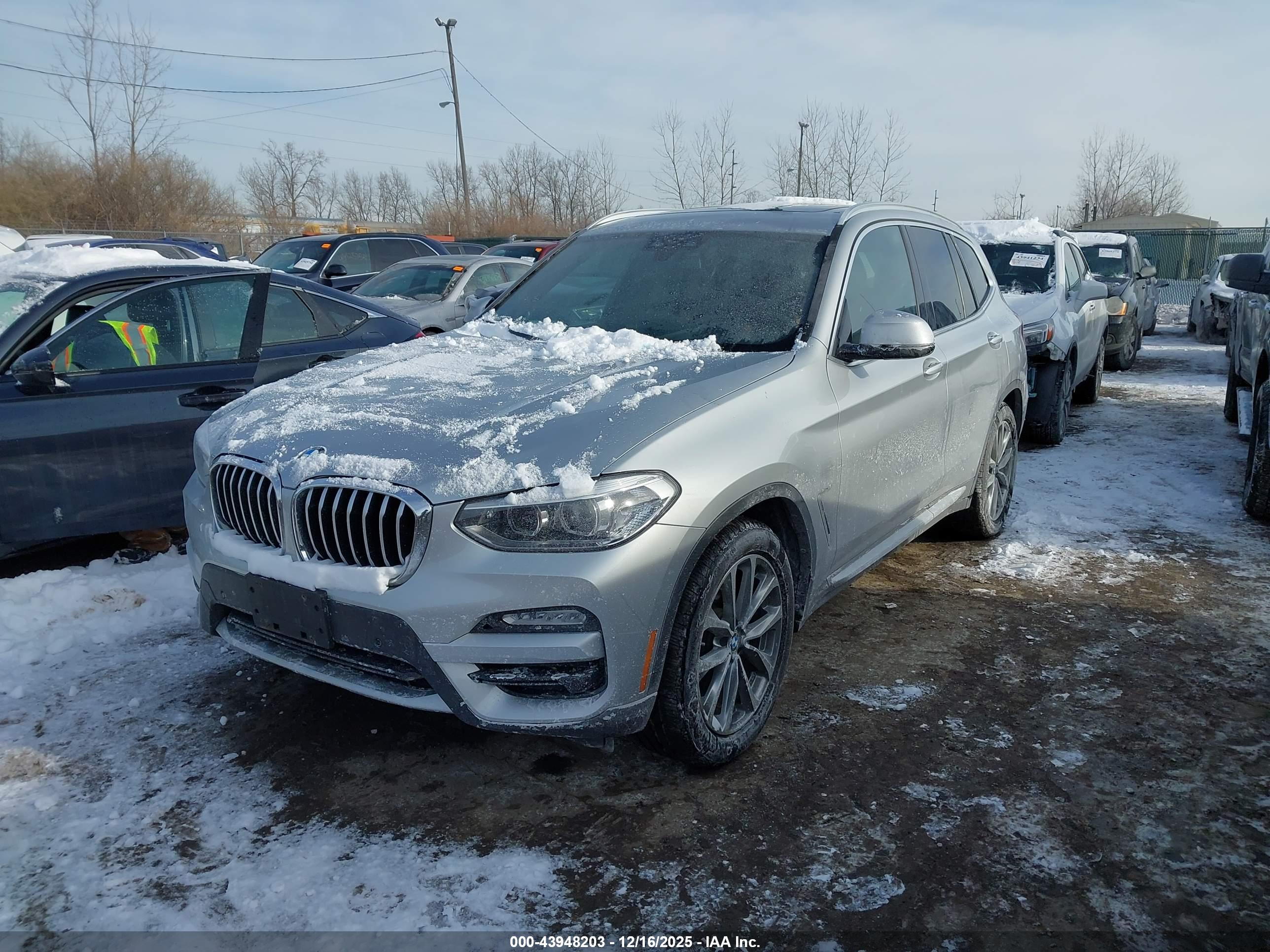 BMW X3 image 2