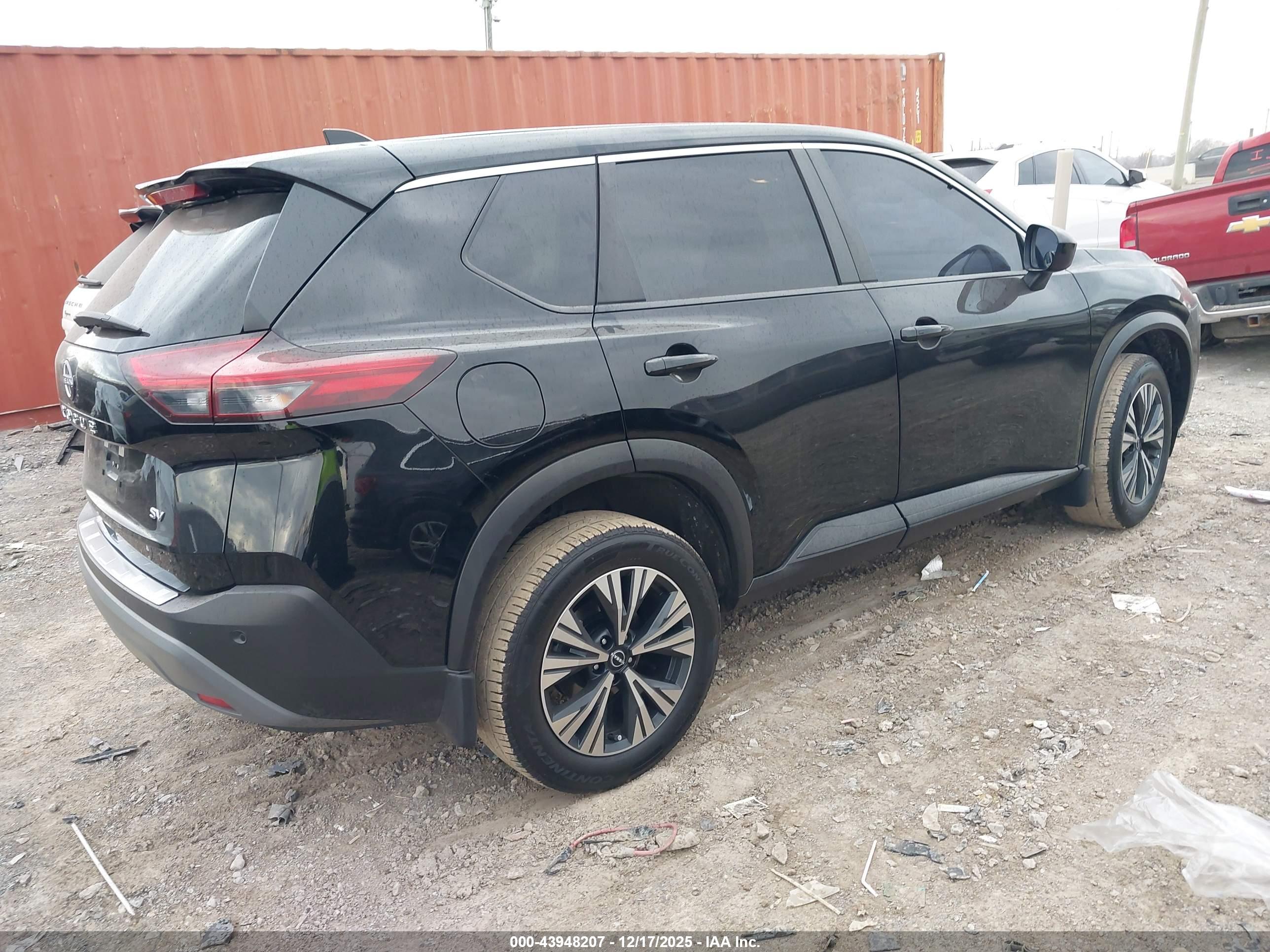 NISSAN ROGUE image 4