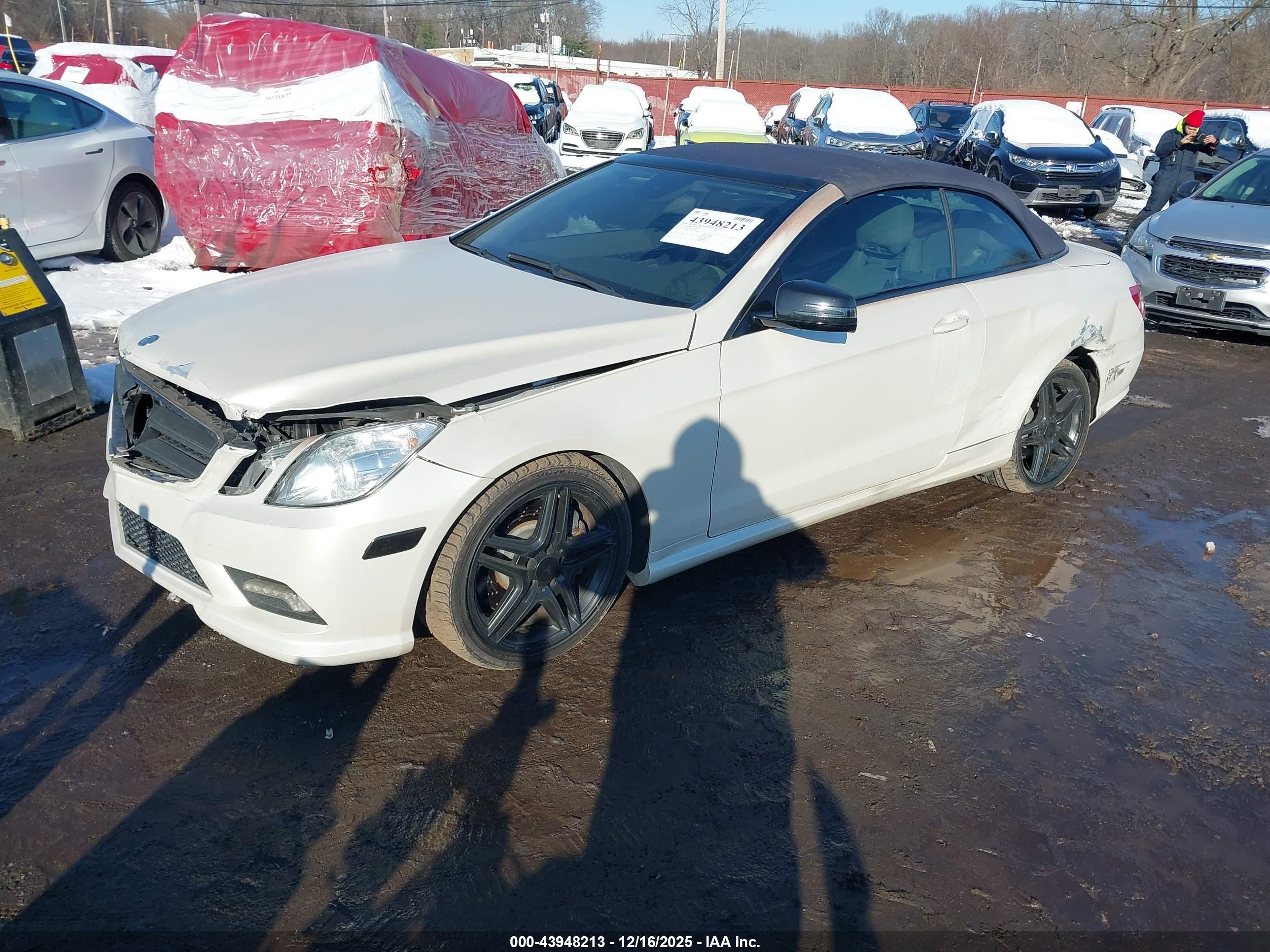 MERCEDES-BENZ E image 2