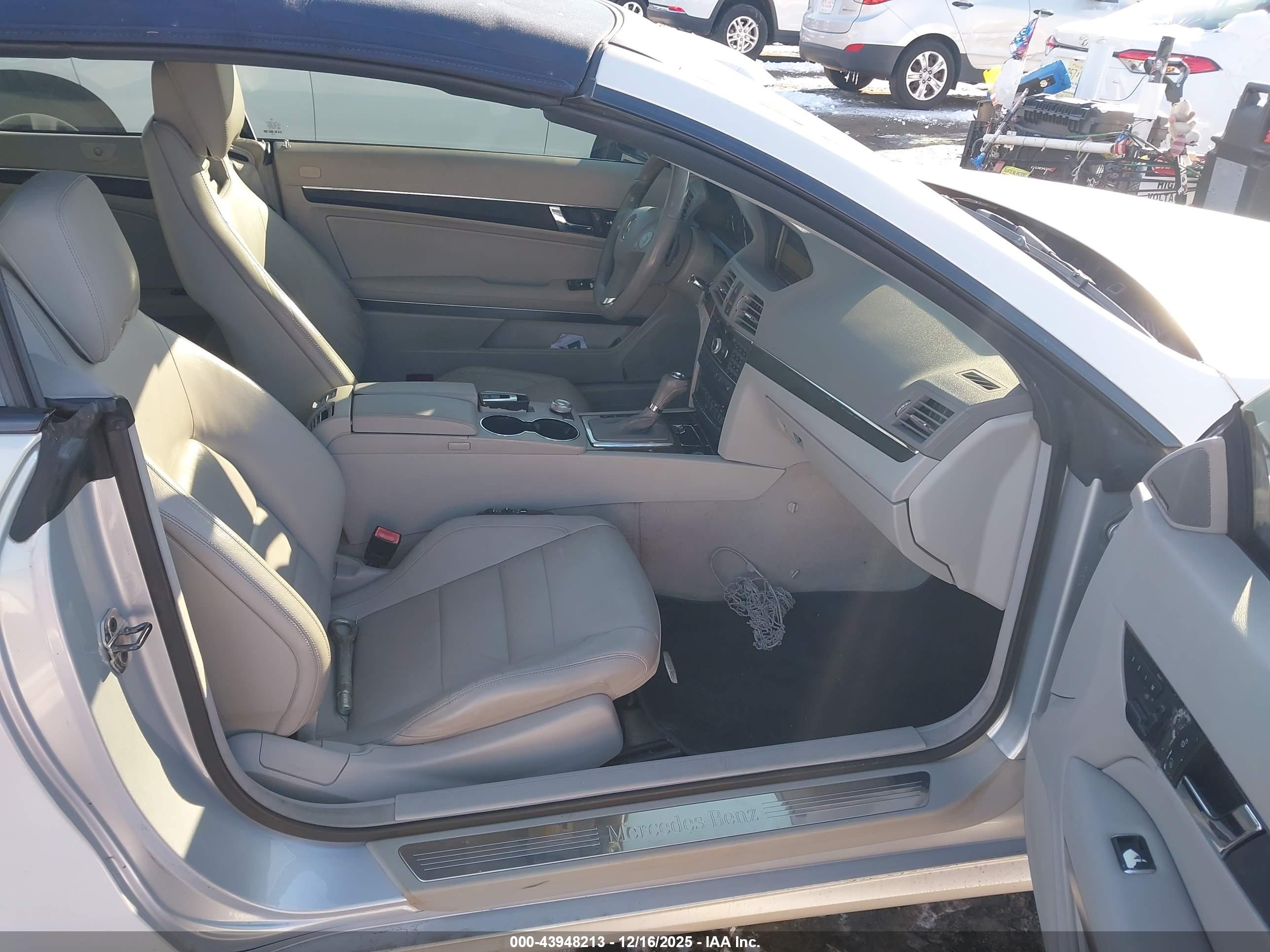 MERCEDES-BENZ E image 5