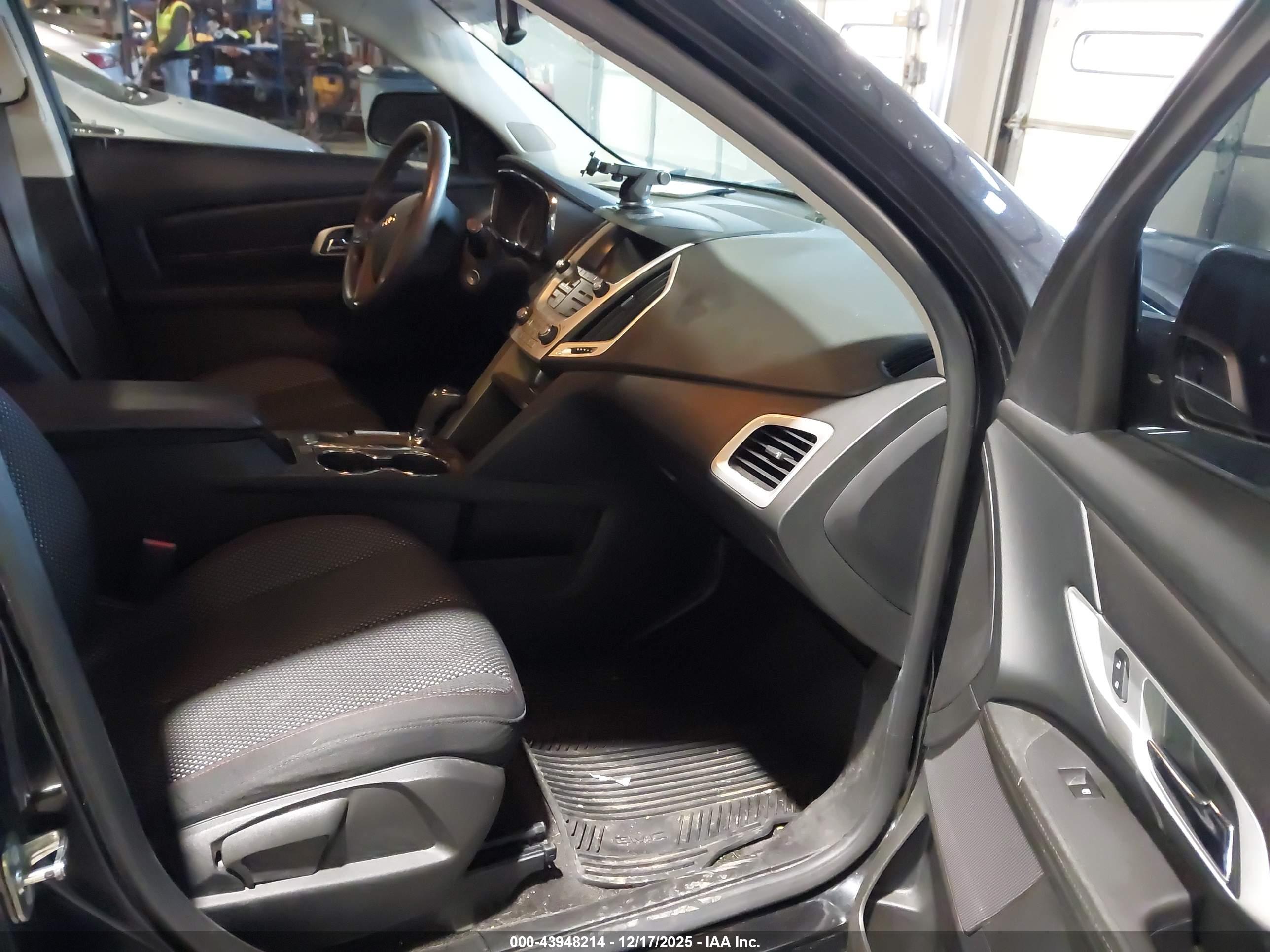 GMC TERRAIN image 5