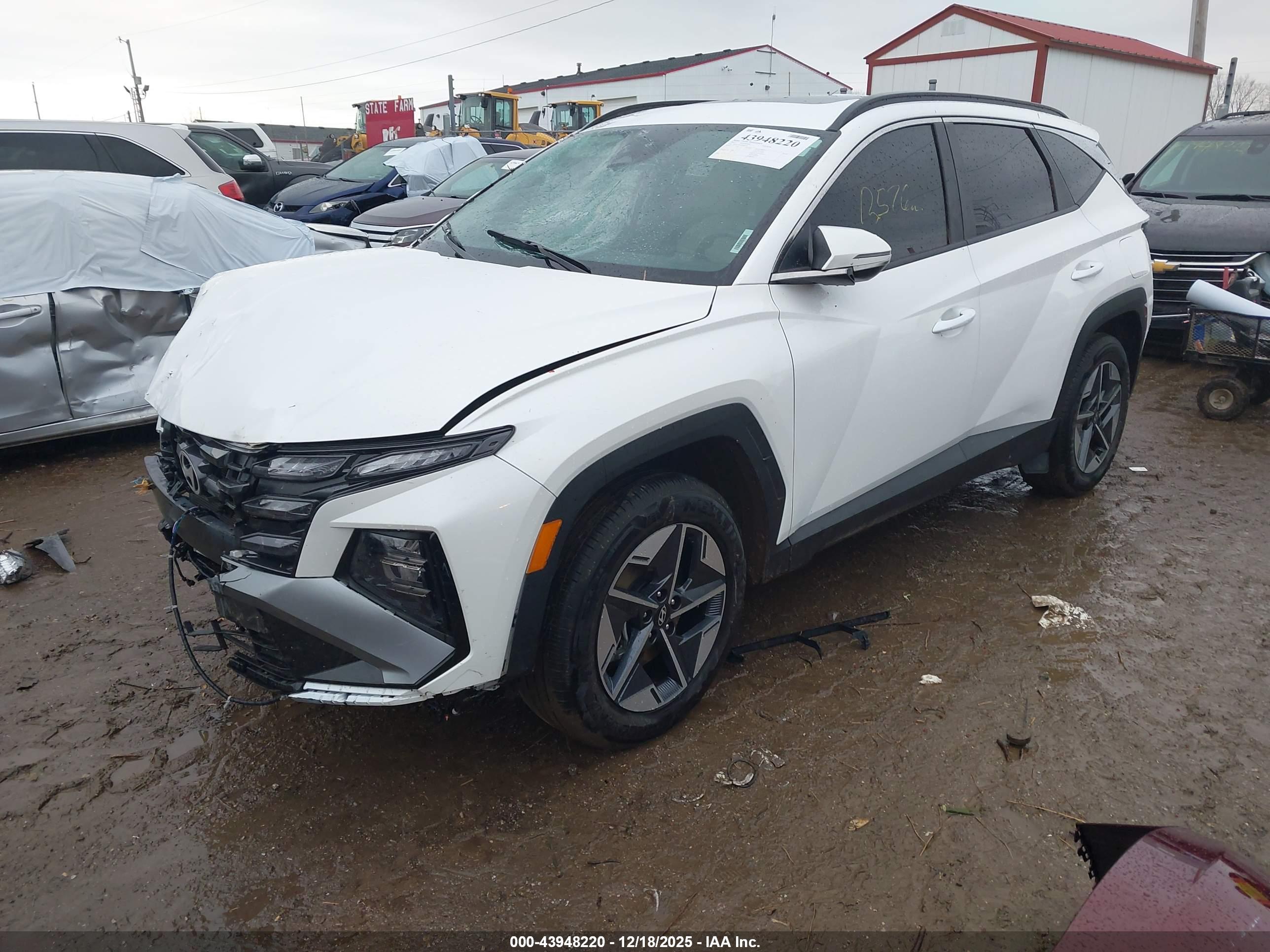 HYUNDAI TUCSON image 2