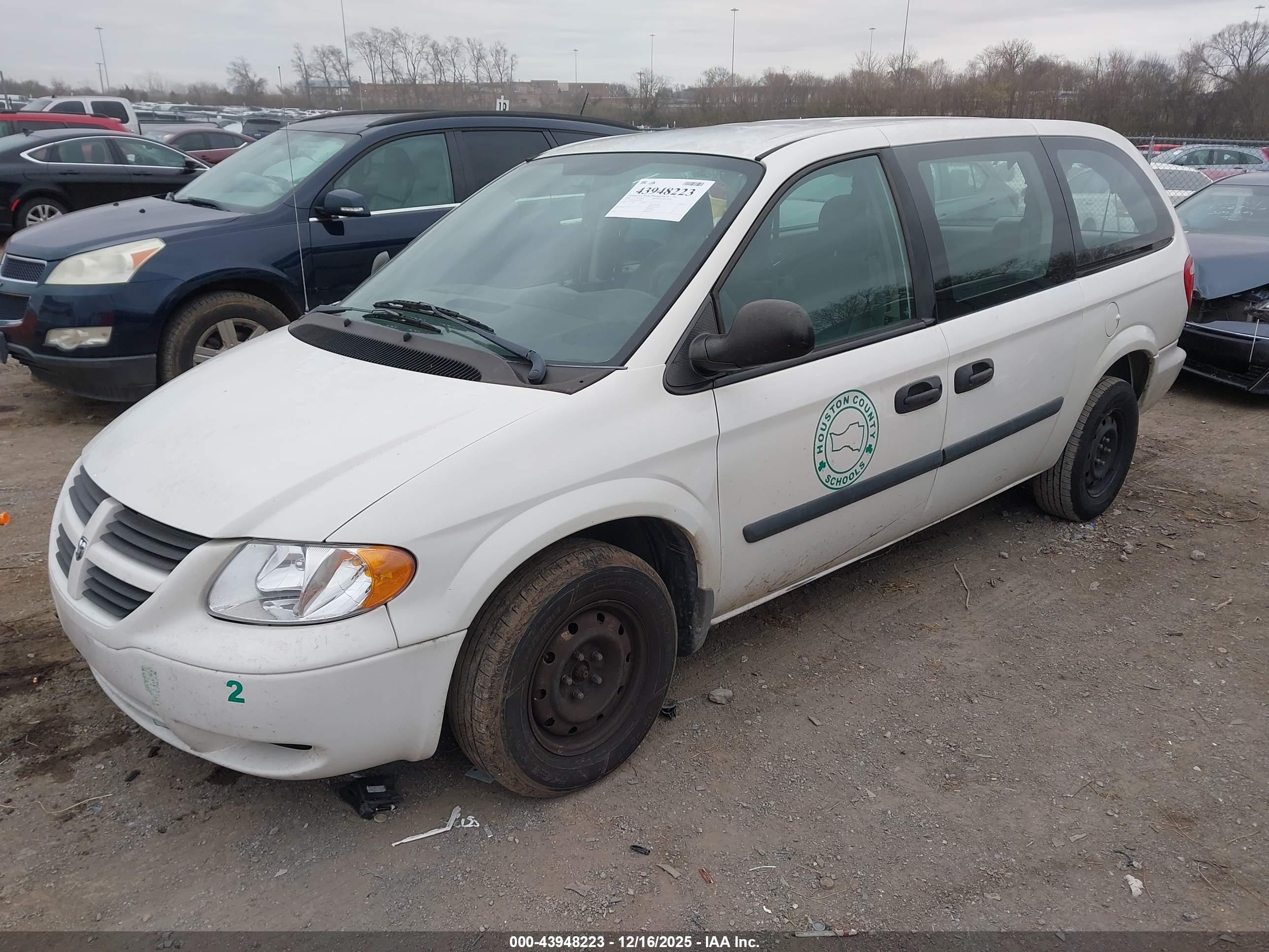 DODGE GRAND image 2