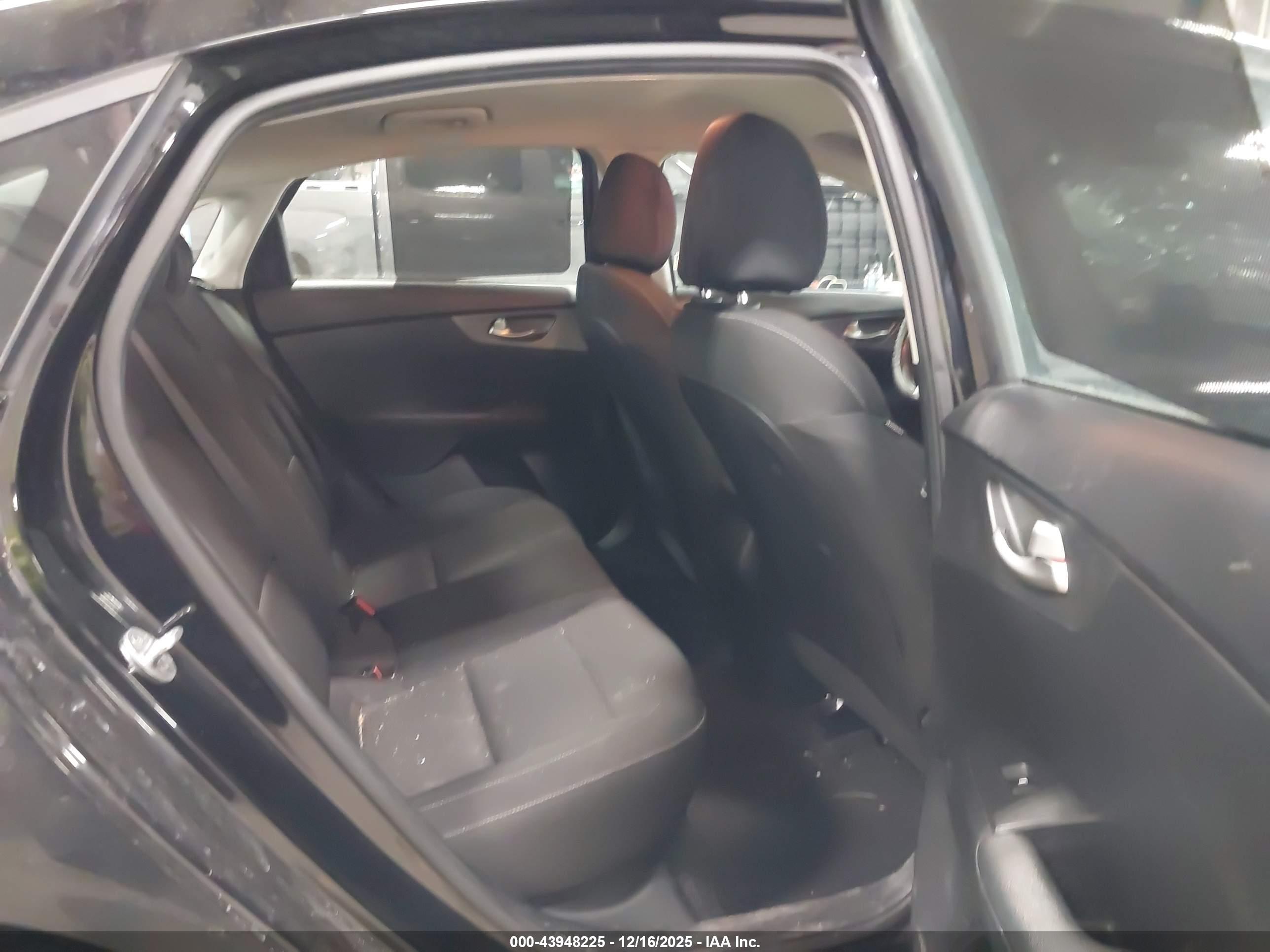 KIA FORTE image 8