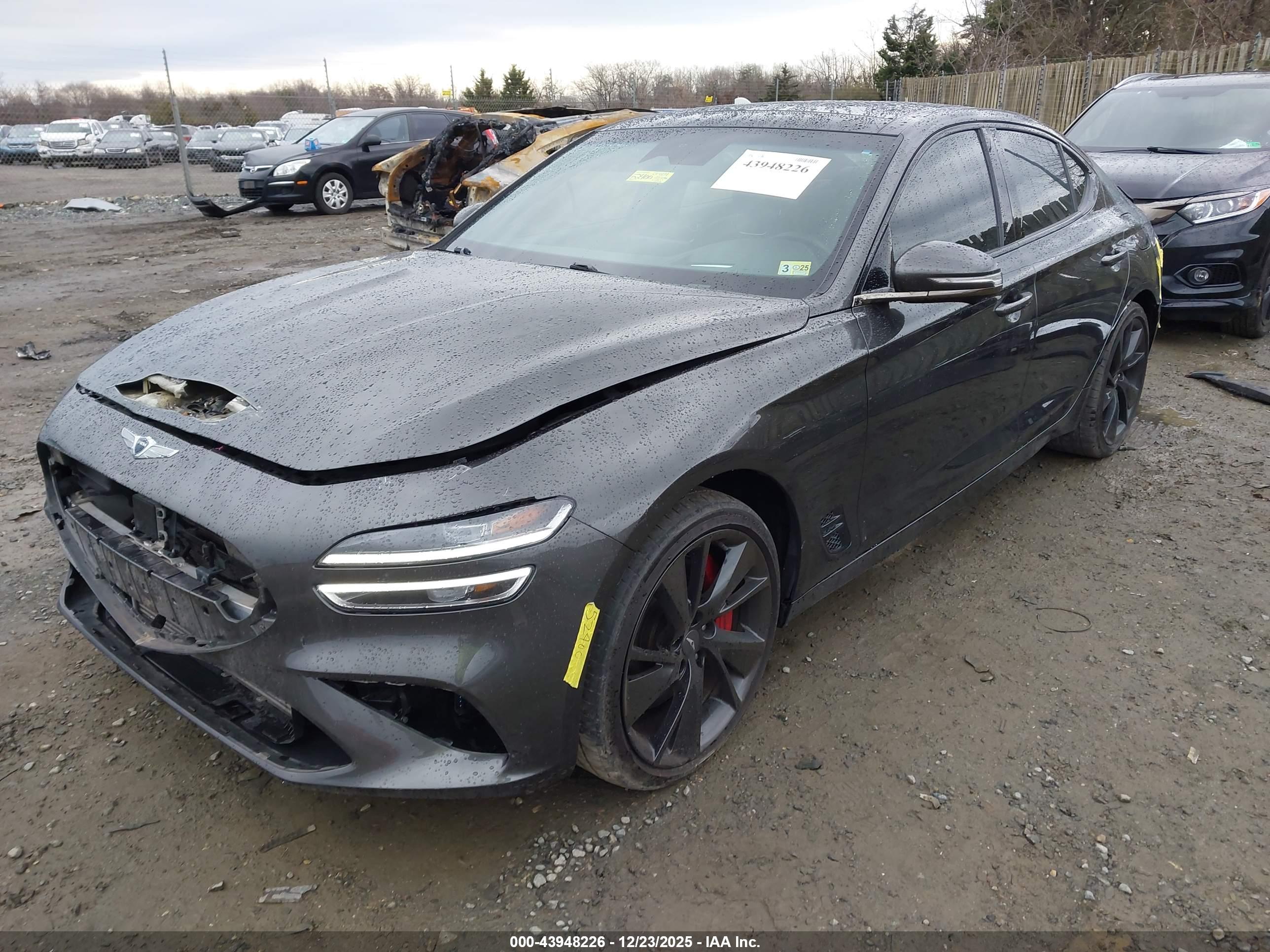GENESIS G70 image 2