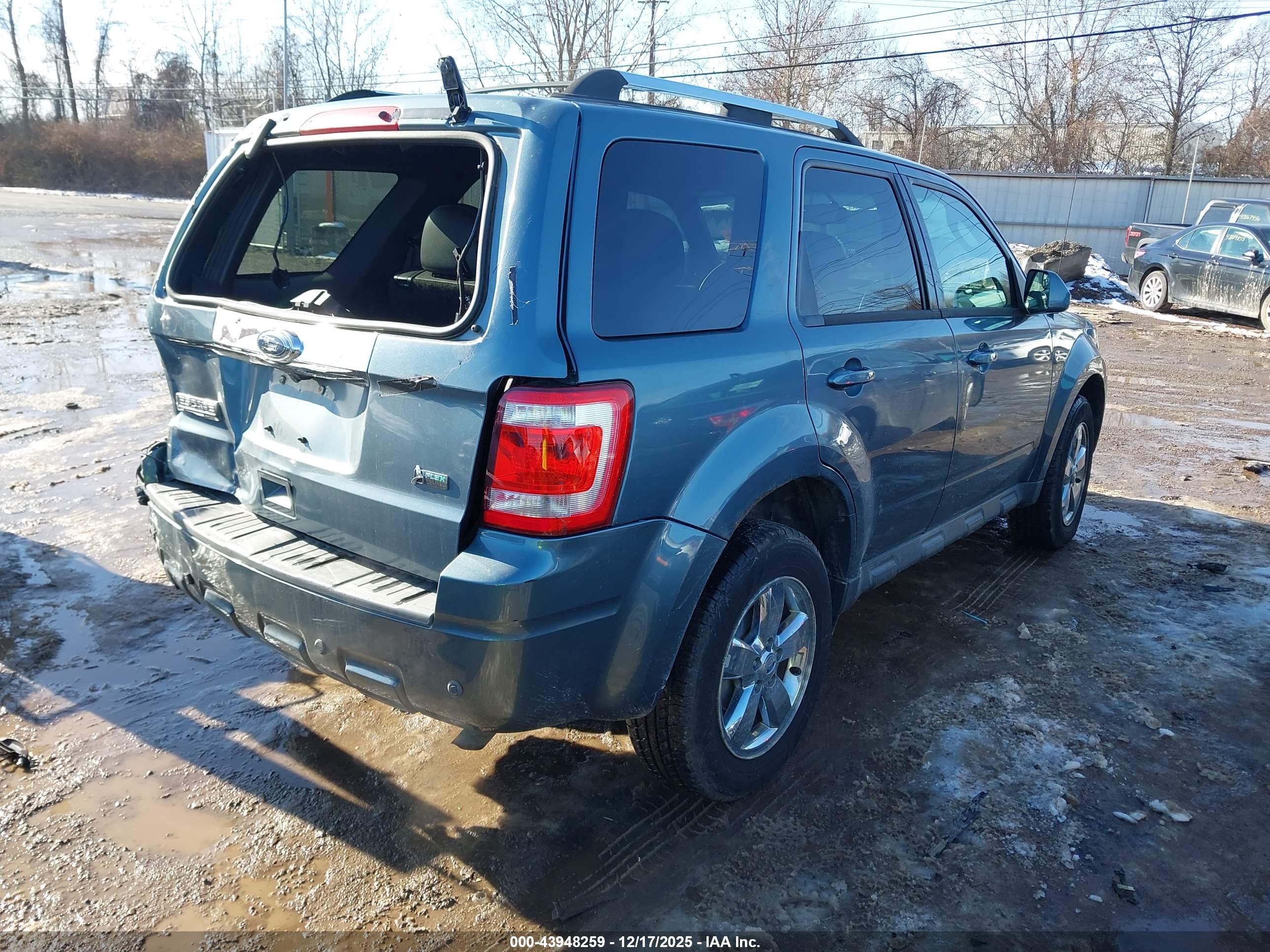FORD ESCAPE image 4