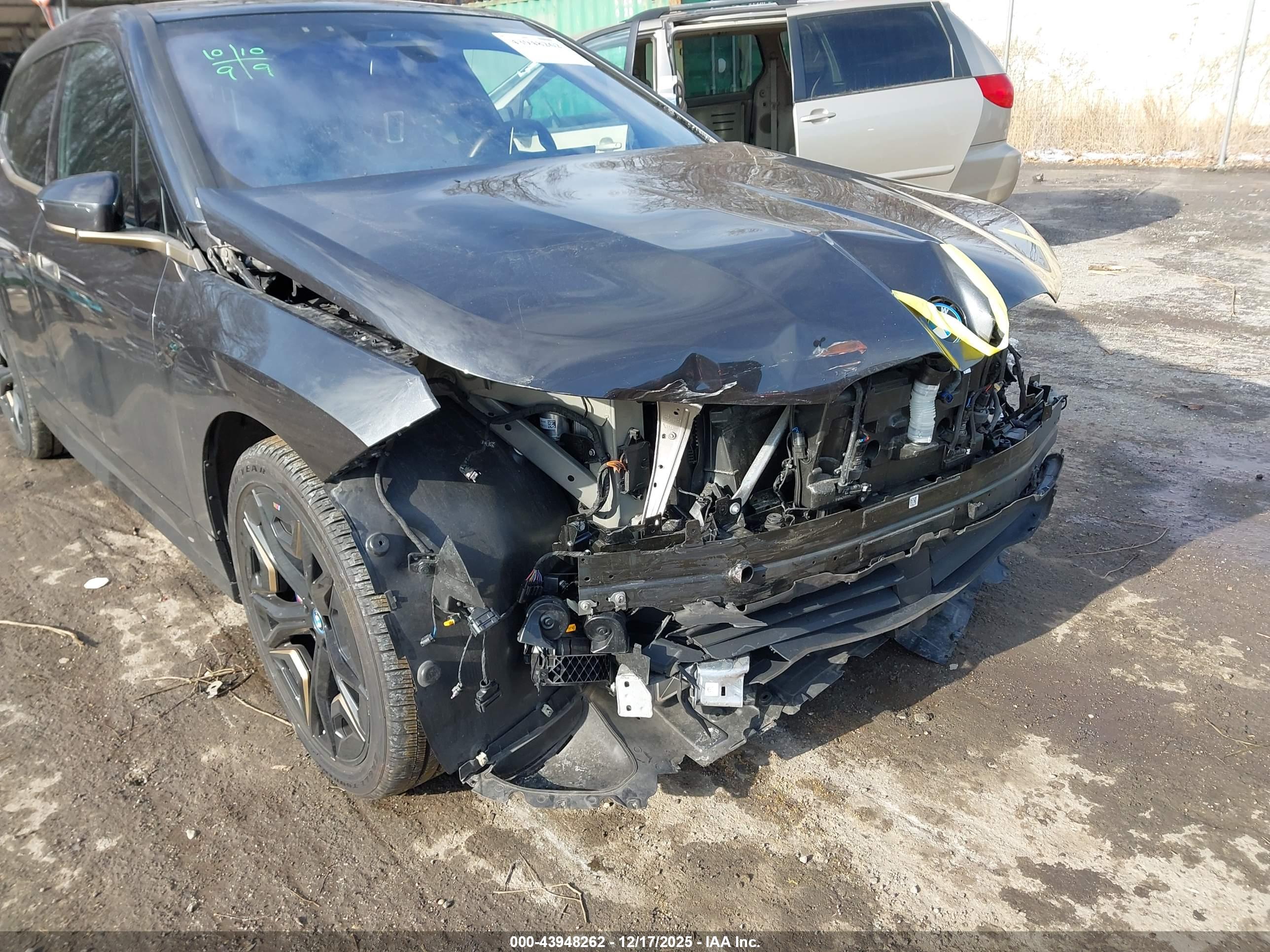 BMW IX image 6
