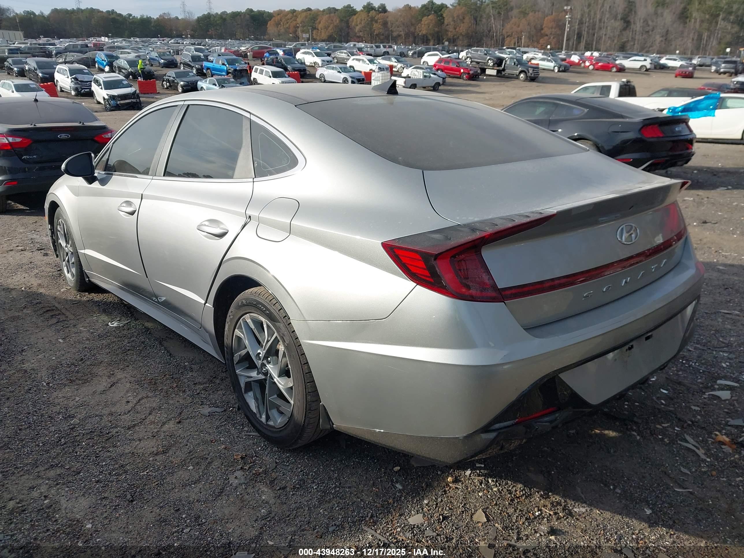HYUNDAI SONATA image 3
