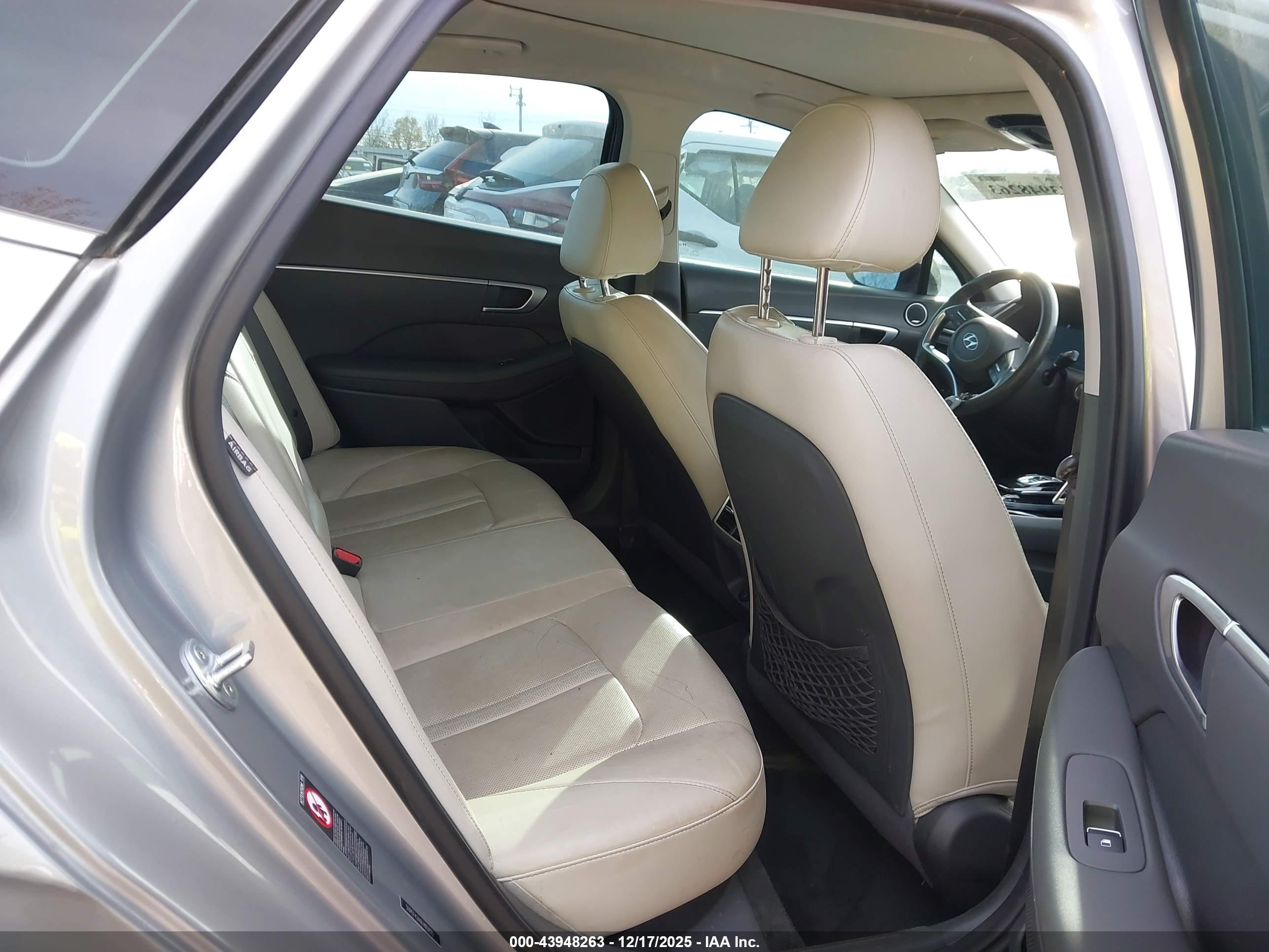 HYUNDAI SONATA image 8