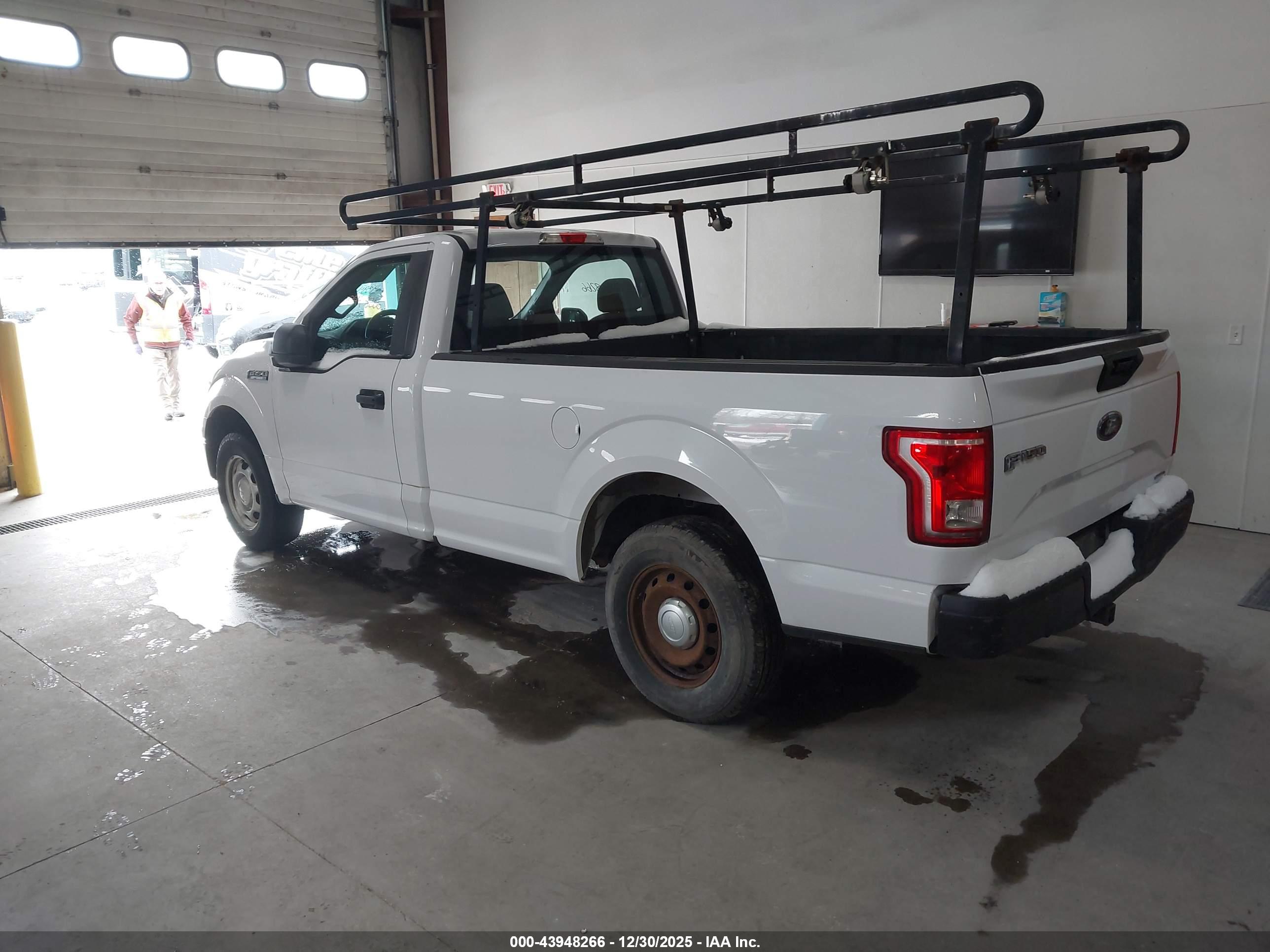 FORD F-150 image 3