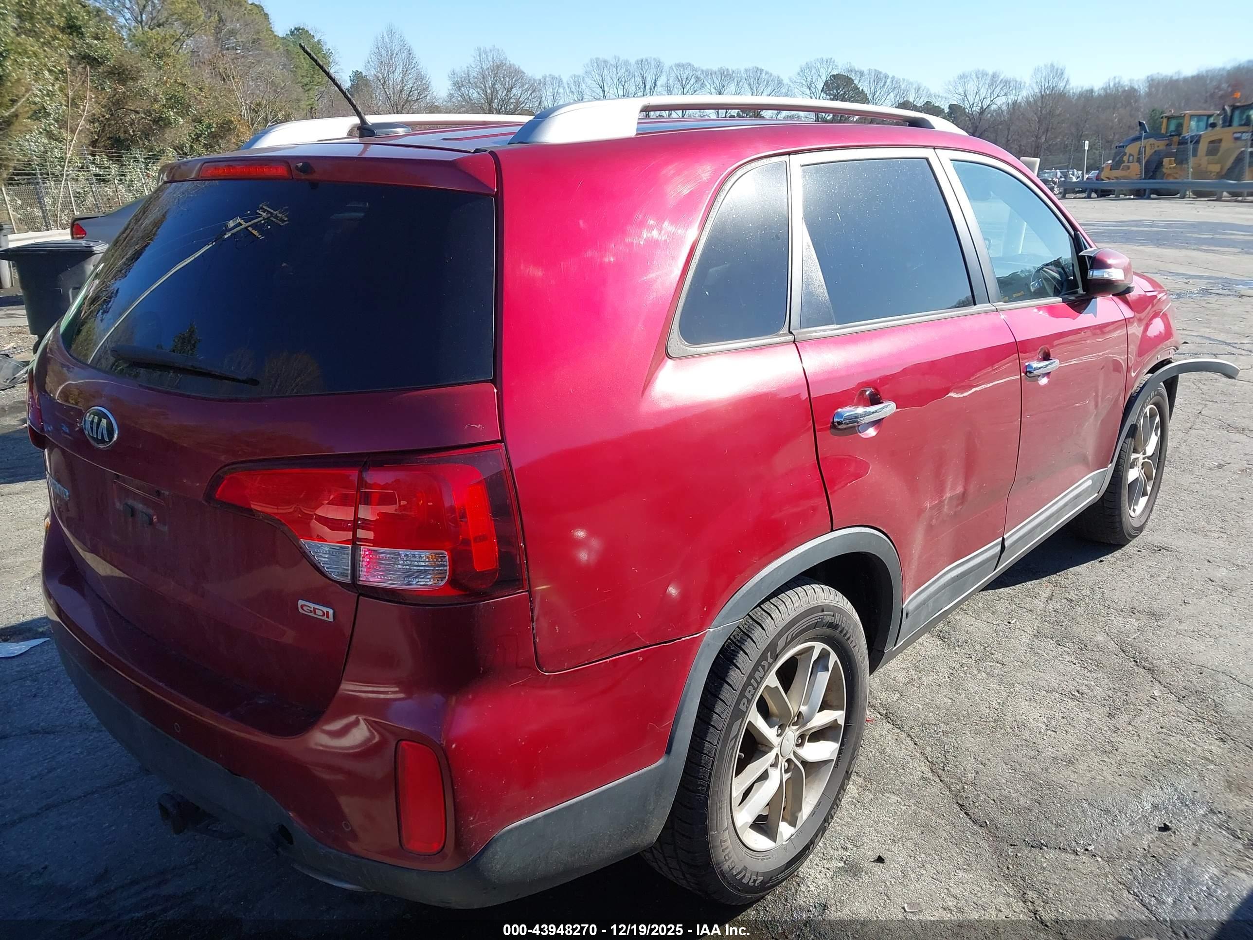 KIA SORENTO image 4