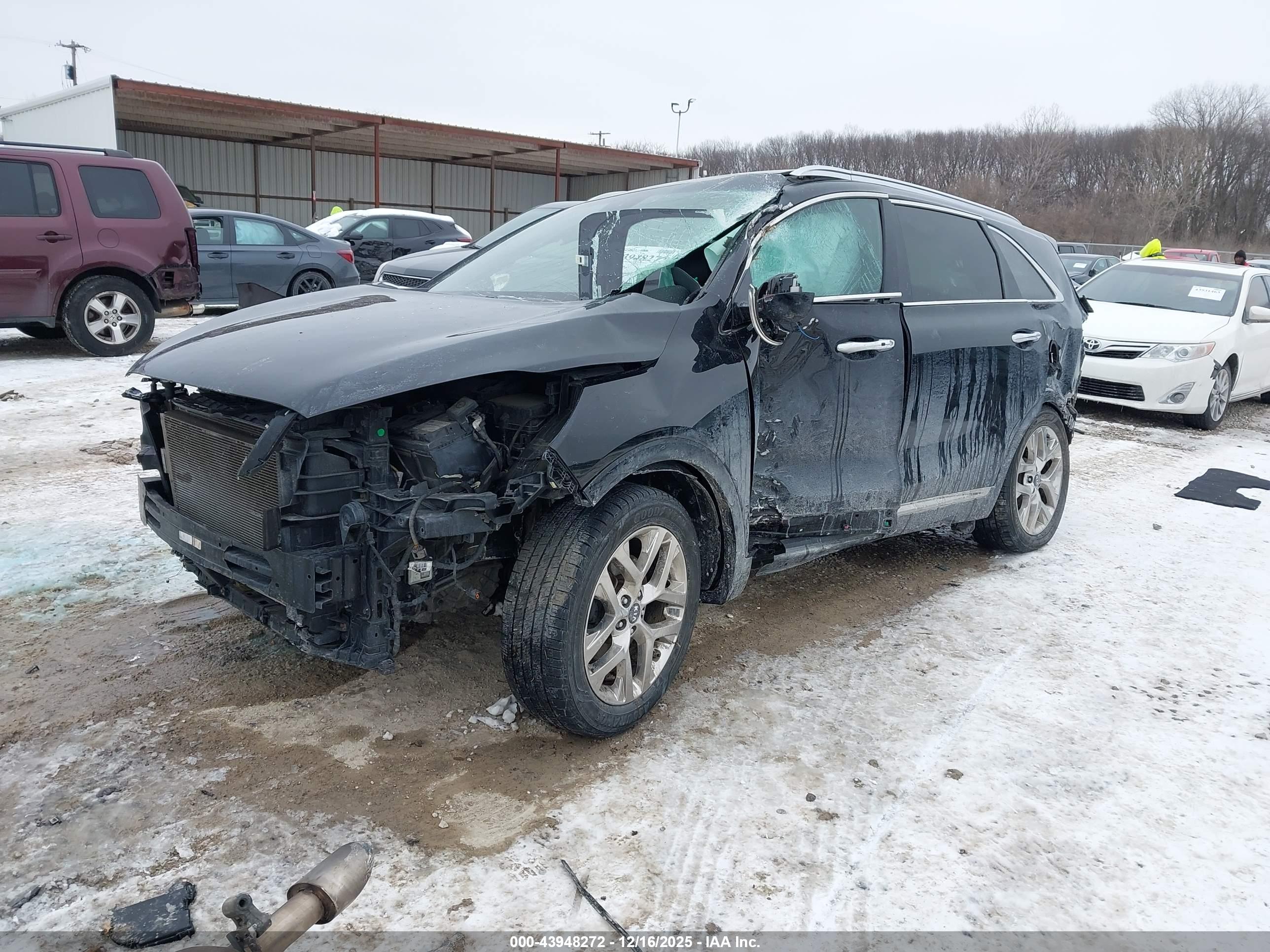 KIA SORENTO image 2
