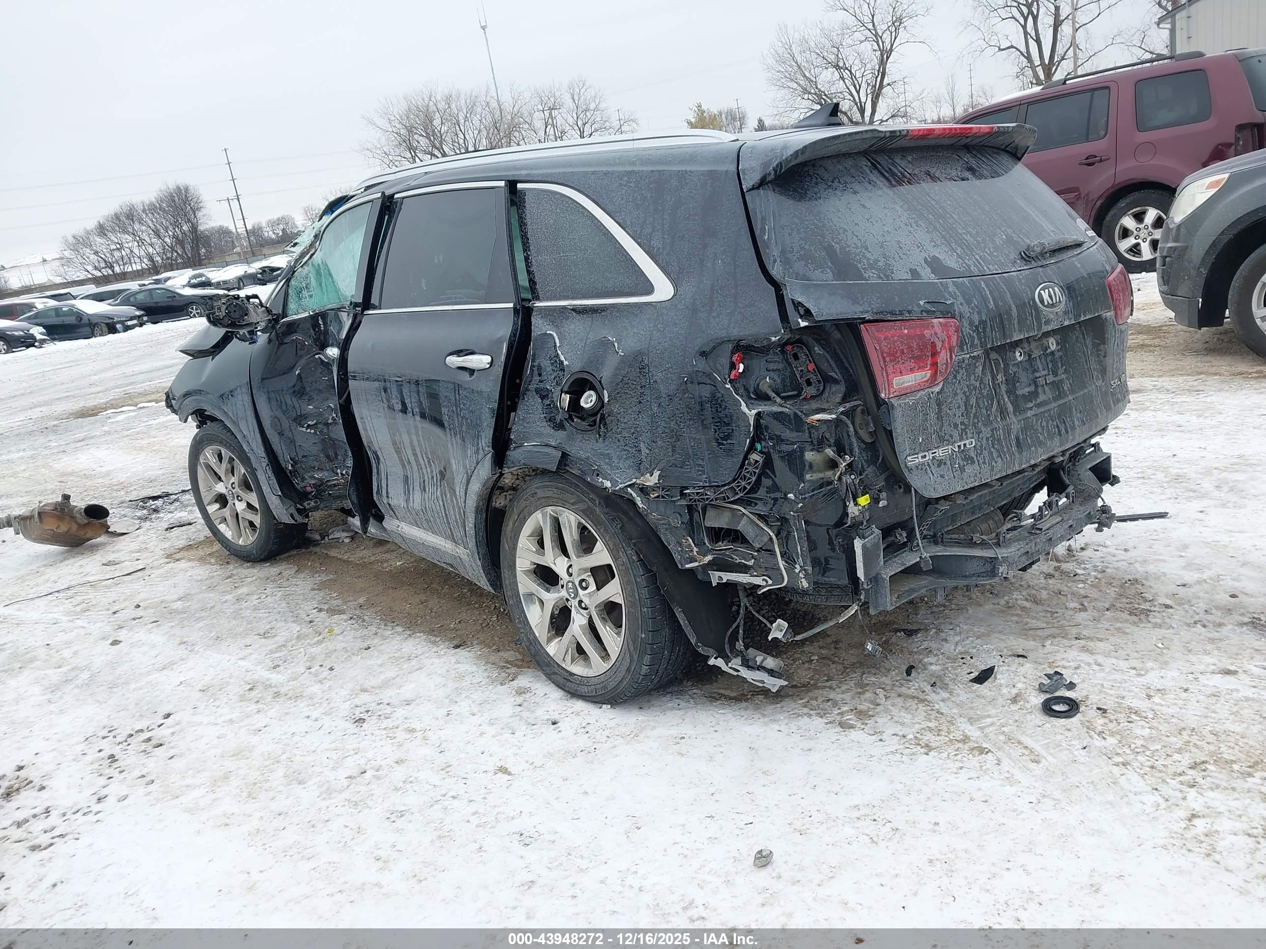 KIA SORENTO image 3
