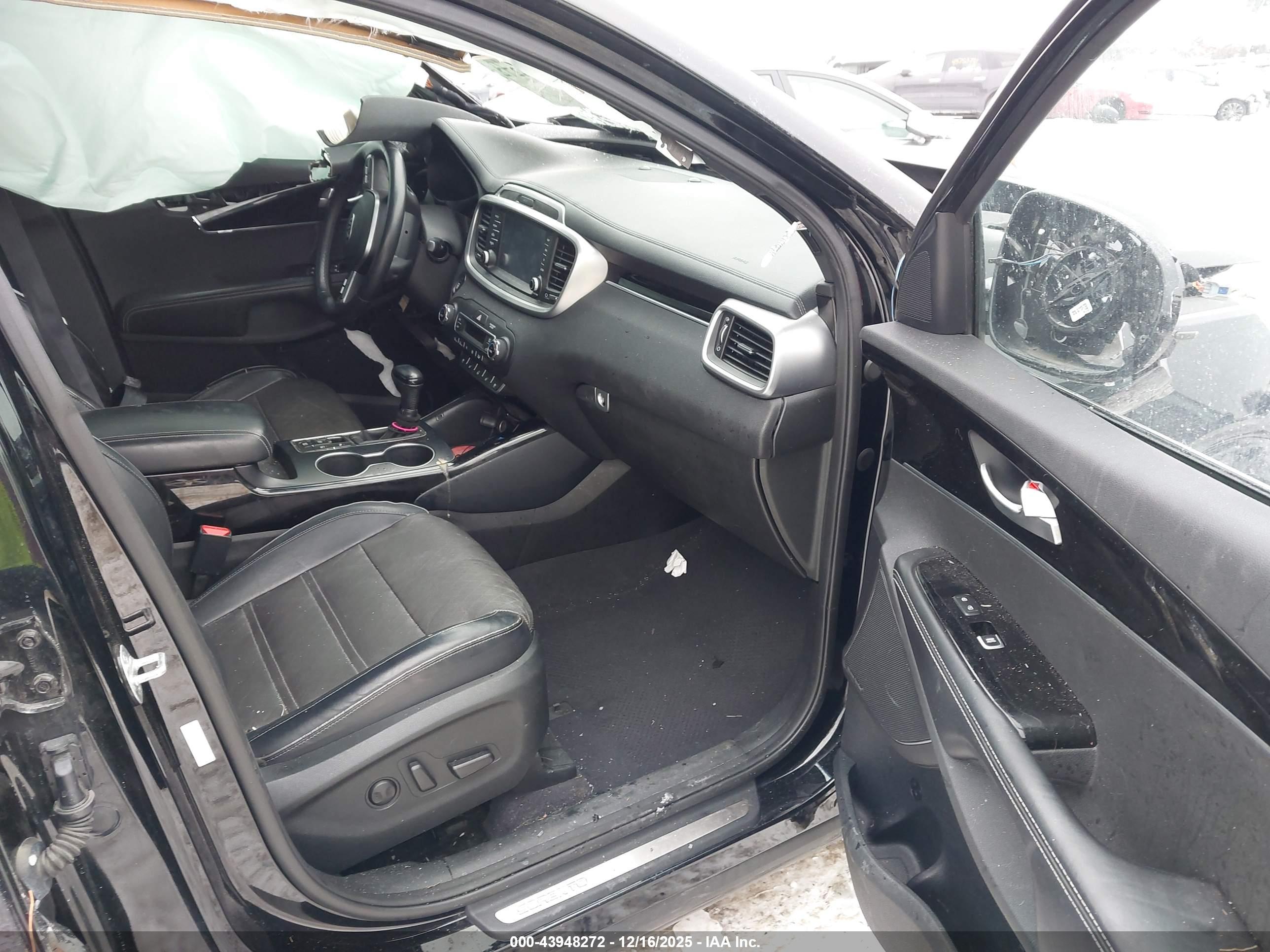 KIA SORENTO image 5