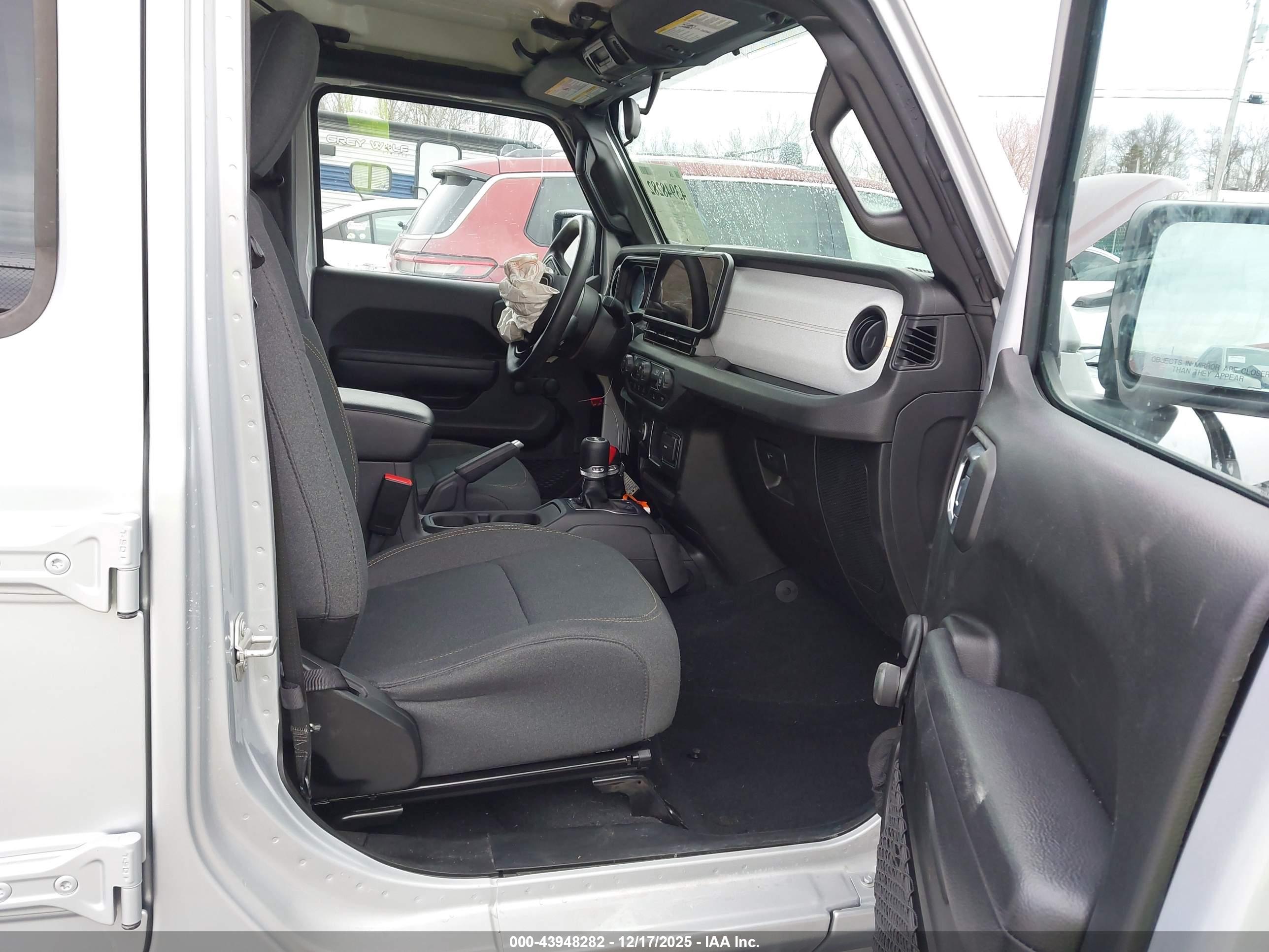 JEEP WRANGLER image 5