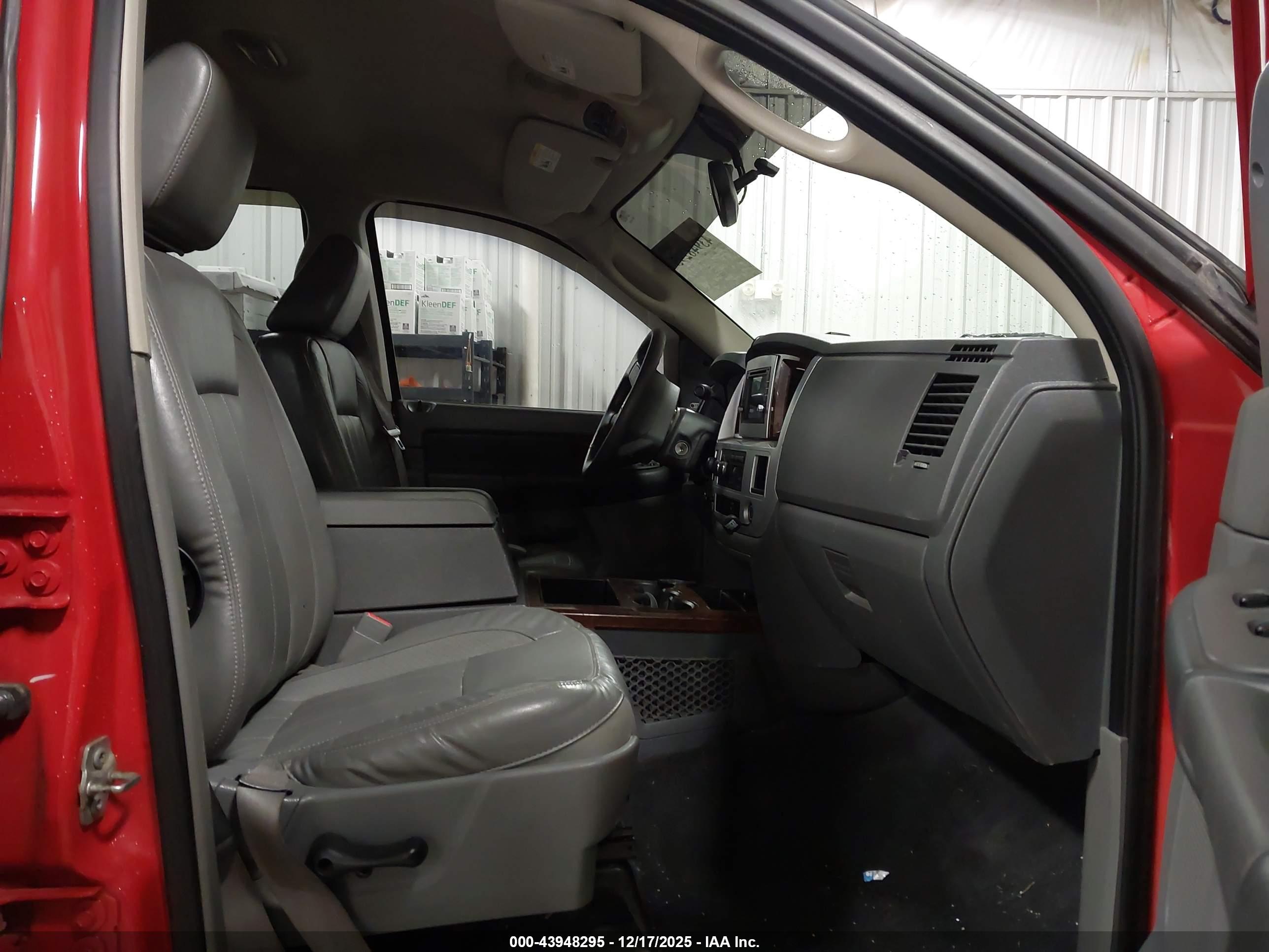 DODGE RAM image 5