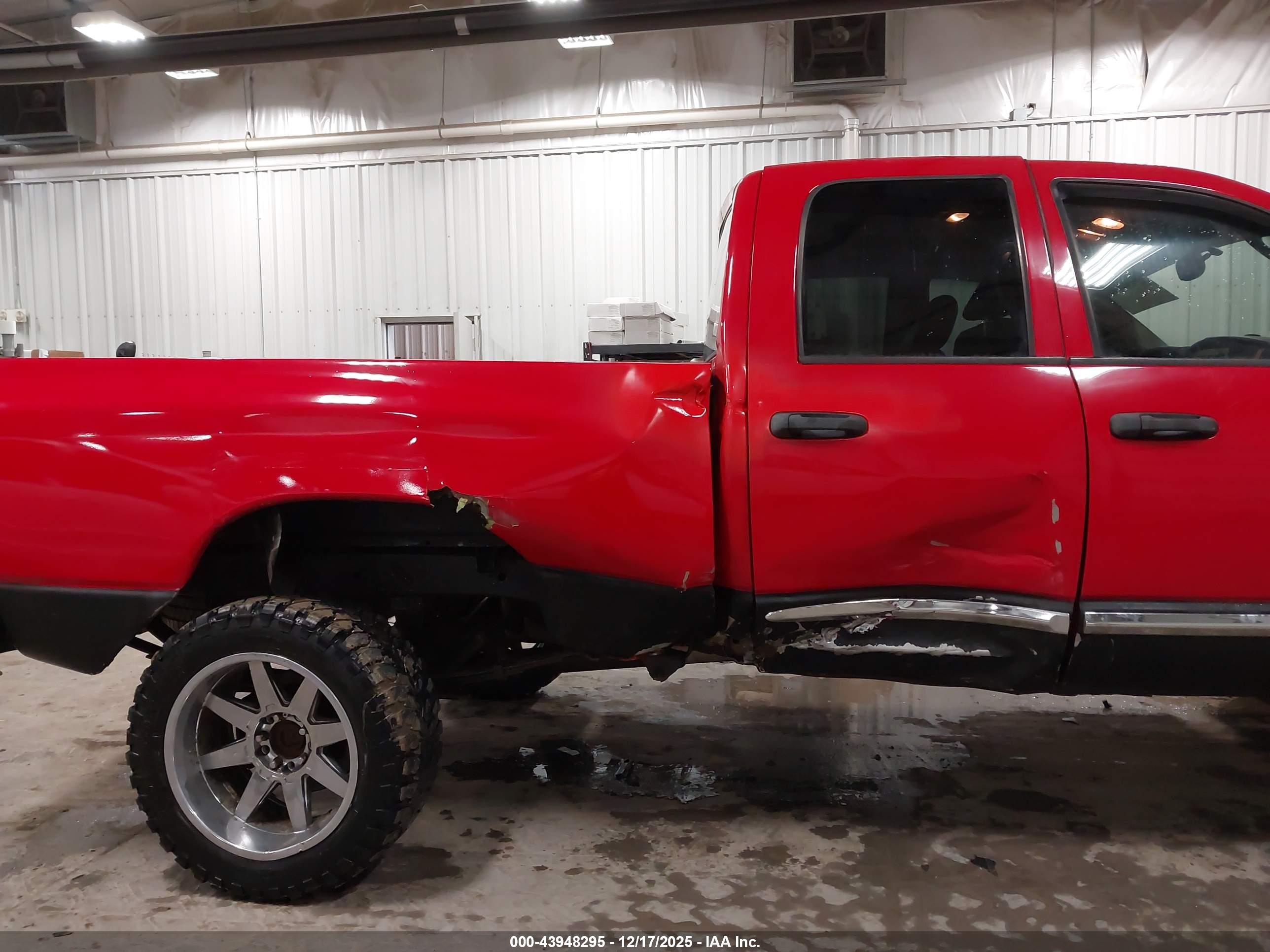 DODGE RAM image 6