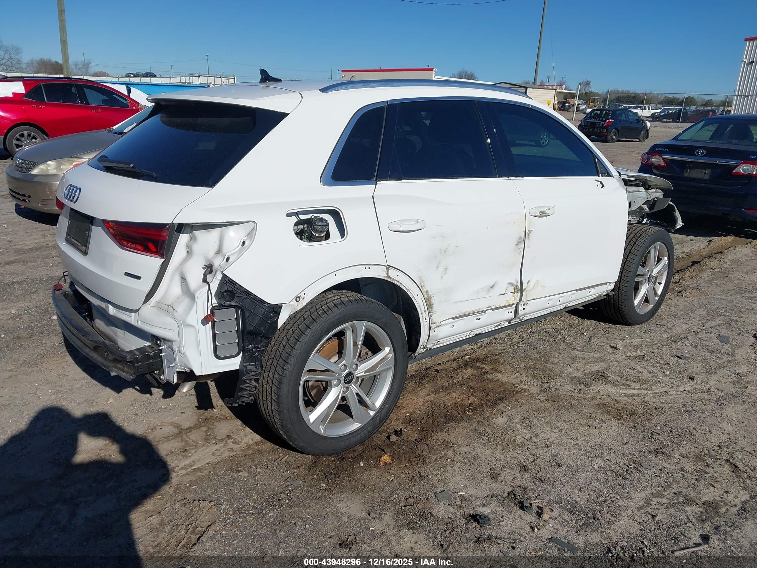 AUDI Q3 image 4