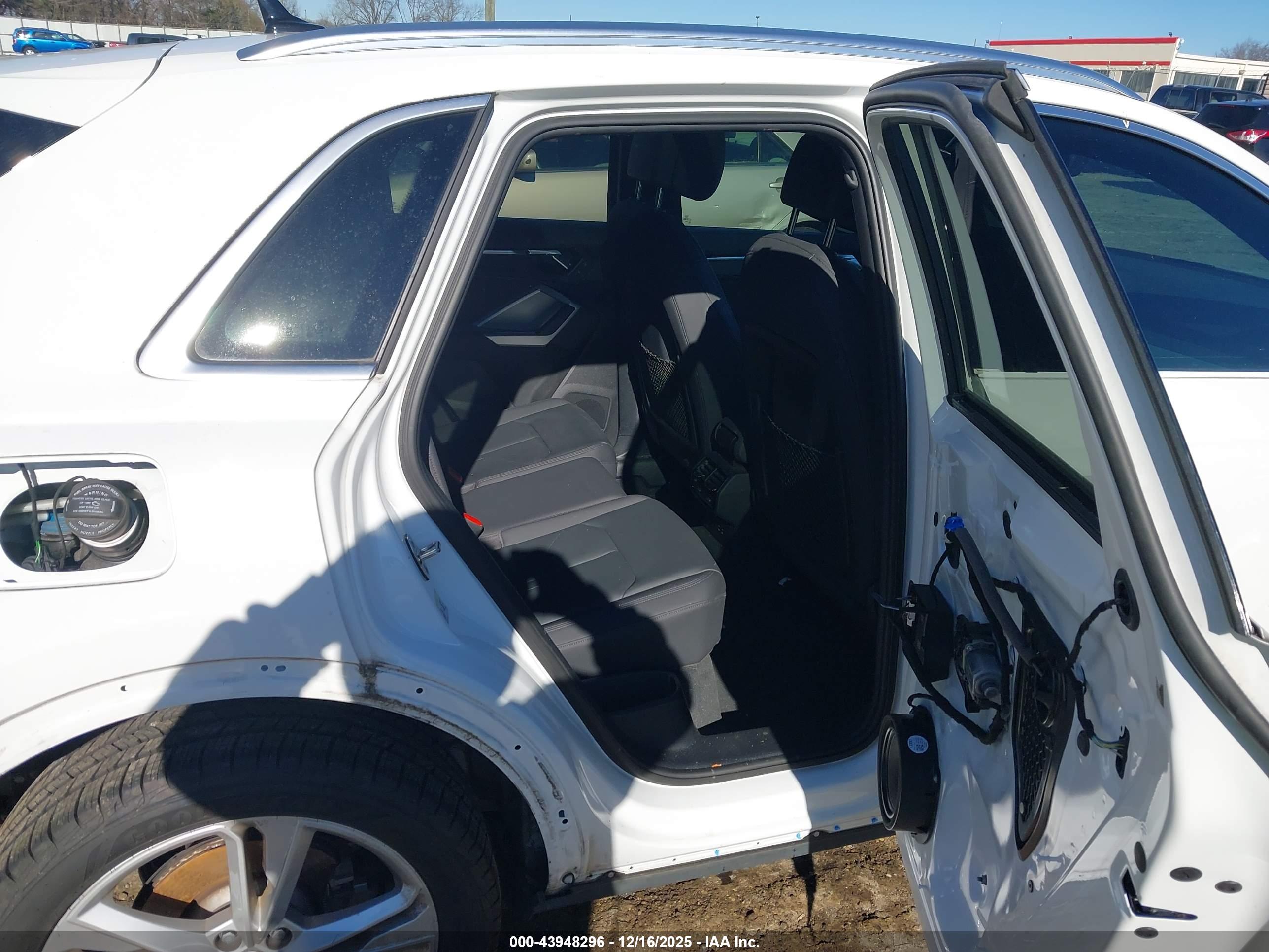 AUDI Q3 image 8