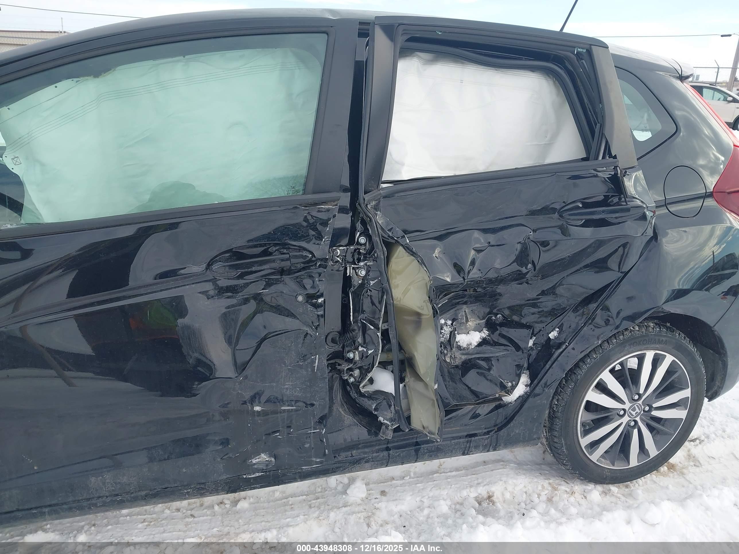 HONDA FIT image 6