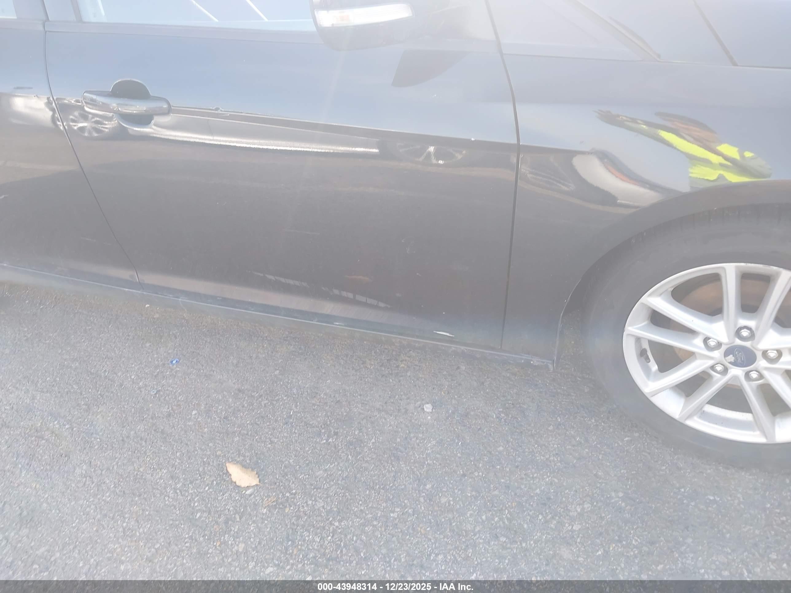 FORD FOCUS image 6