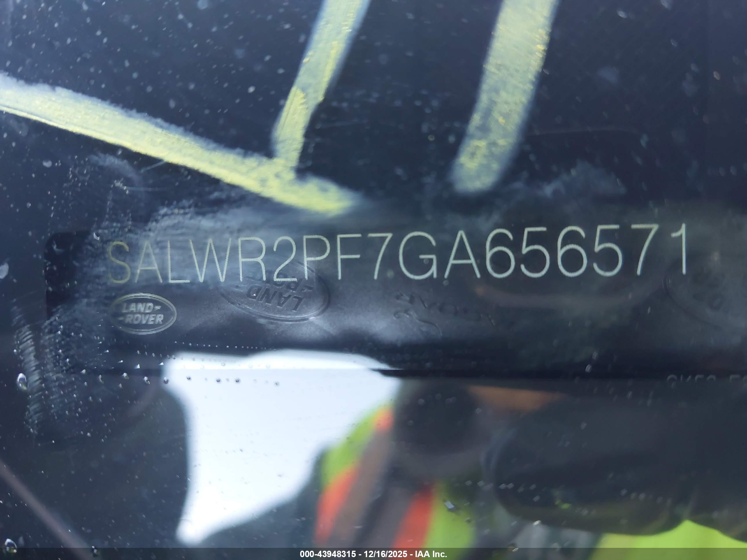 LAND ROVER image 9