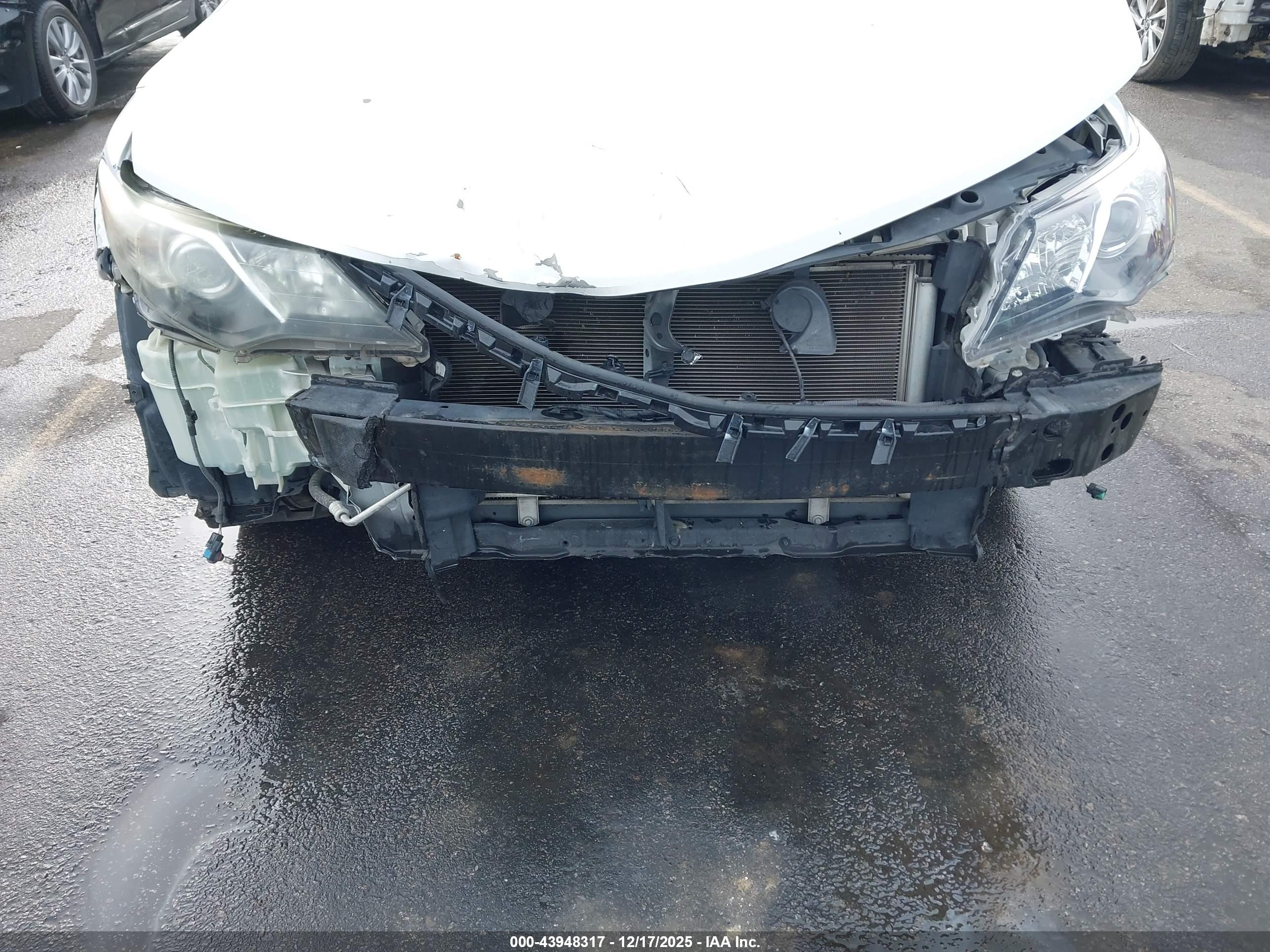 TOYOTA CAMRY image 6