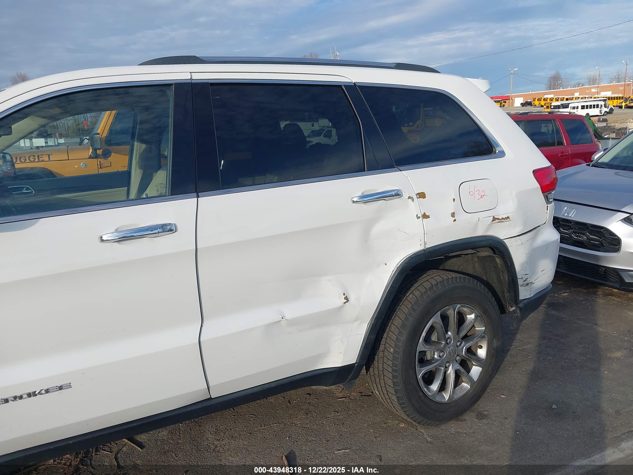 JEEP GRAND image 6