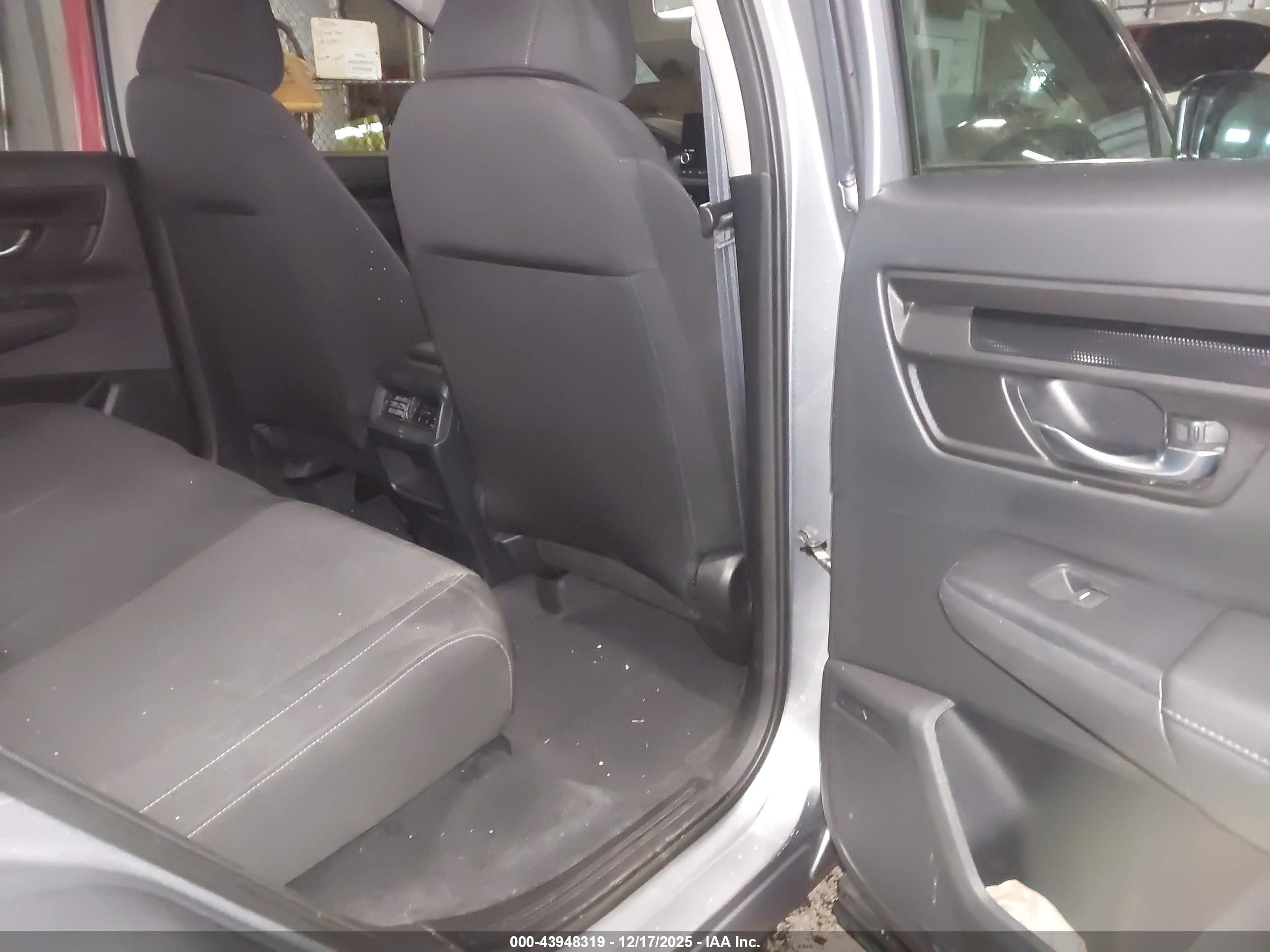 HONDA CR-V image 8