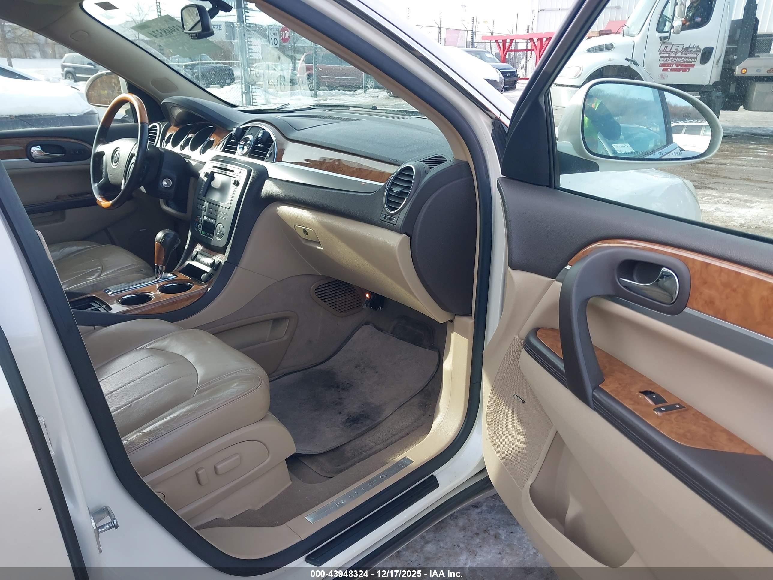 BUICK ENCLAVE image 5