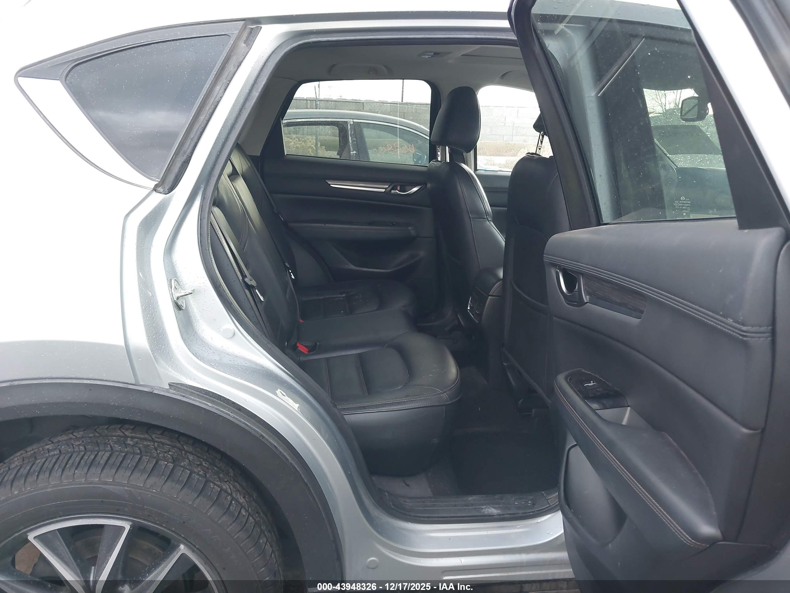 MAZDA CX-5 image 8