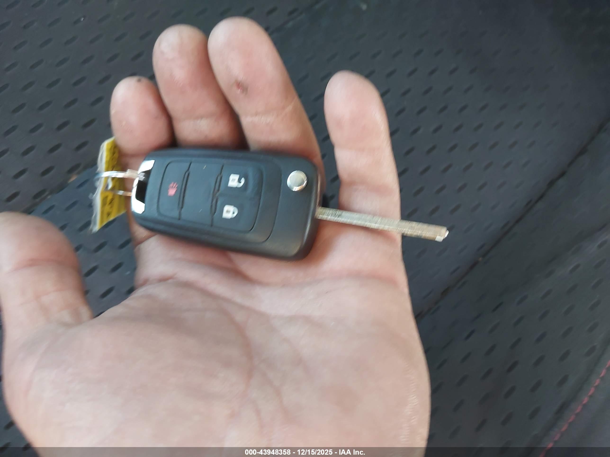 CHEVROLET EQUINOX image 11