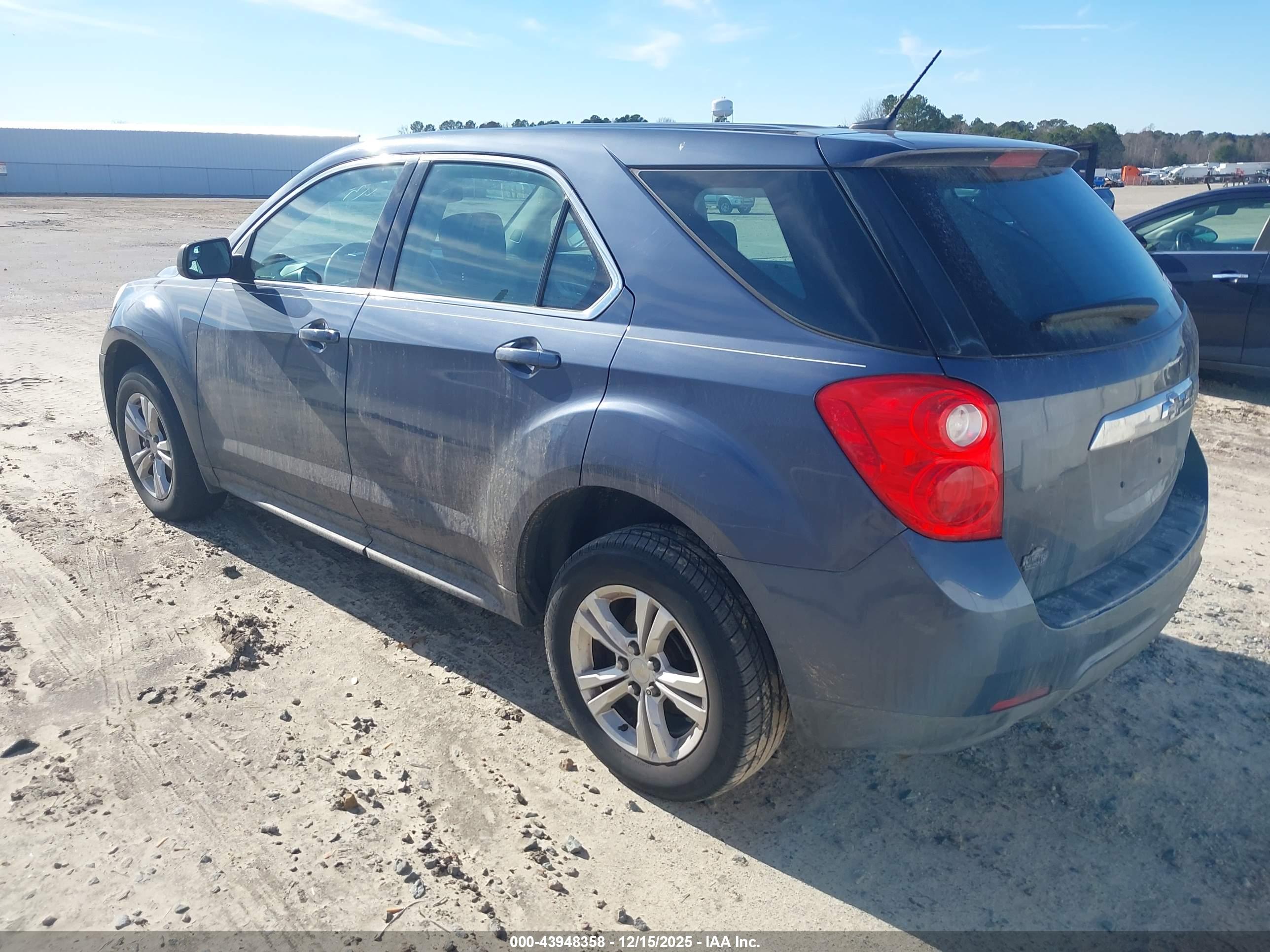 CHEVROLET EQUINOX image 3