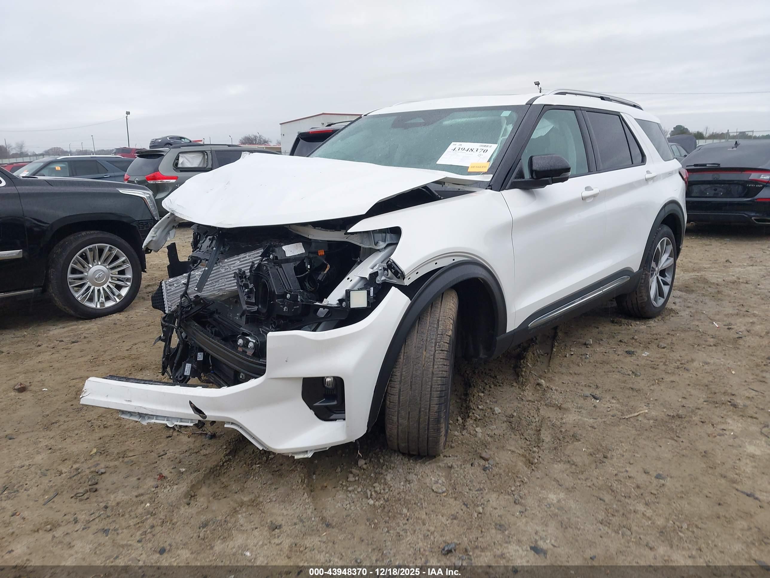 FORD EXPLORER image 2