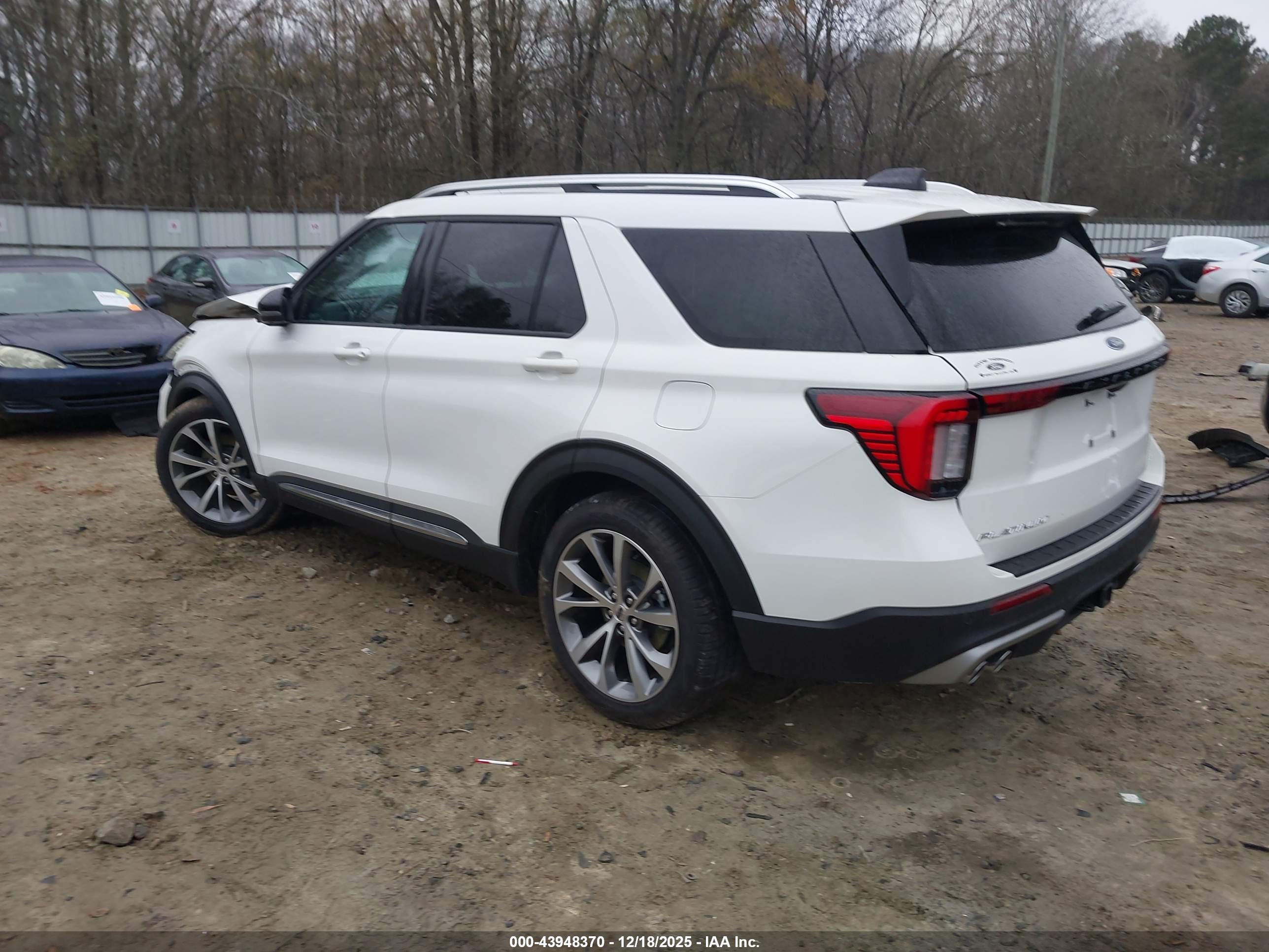 FORD EXPLORER image 3
