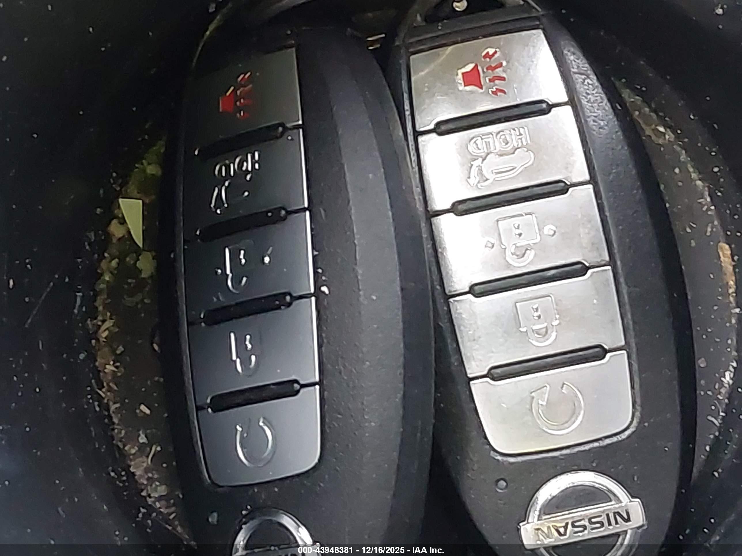 NISSAN ROGUE image 11
