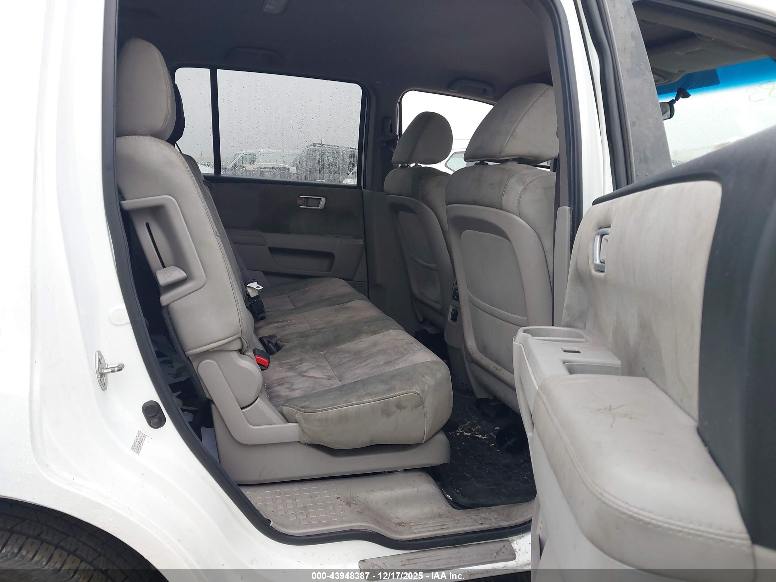 HONDA PILOT image 8