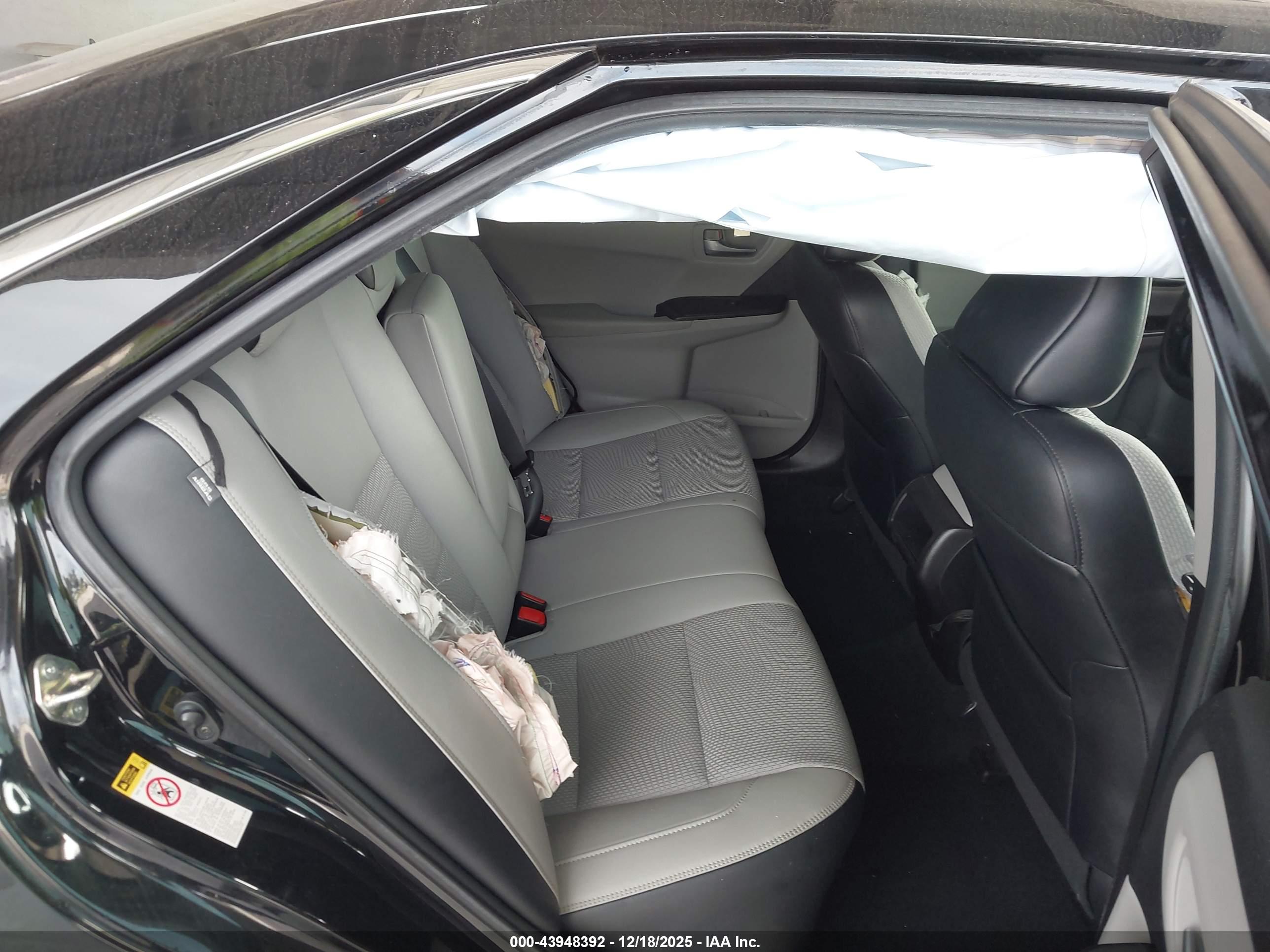 TOYOTA CAMRY image 8