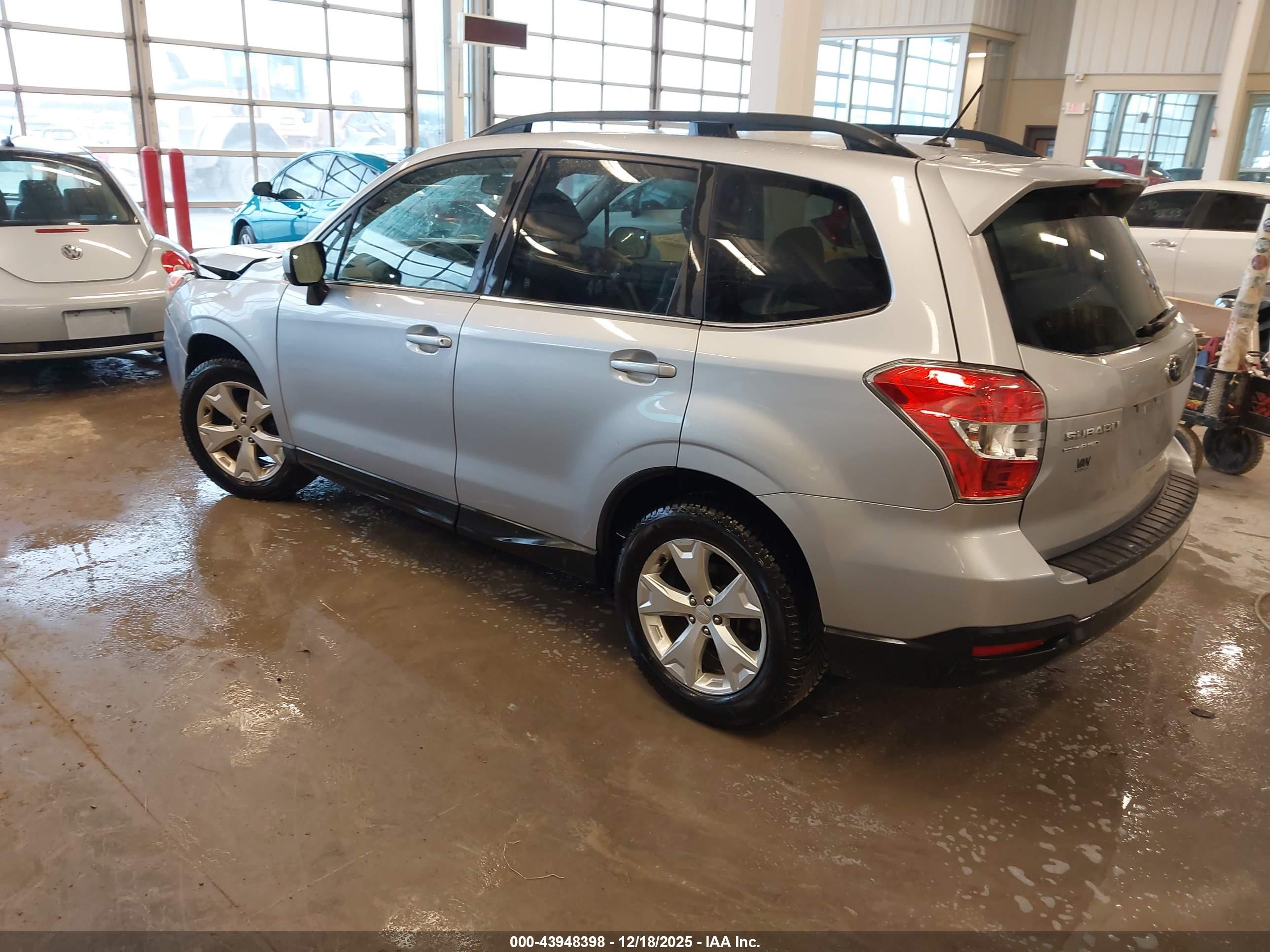 SUBARU FORESTER image 3